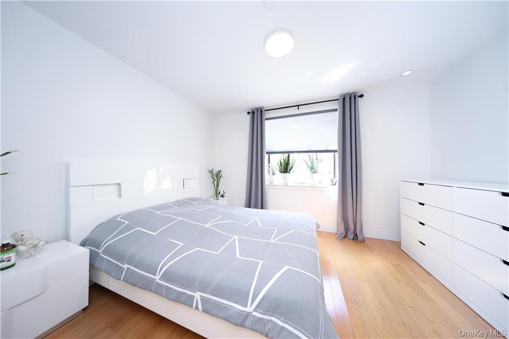 1520 W 10th Street # 2B, Brooklyn, NY 11204