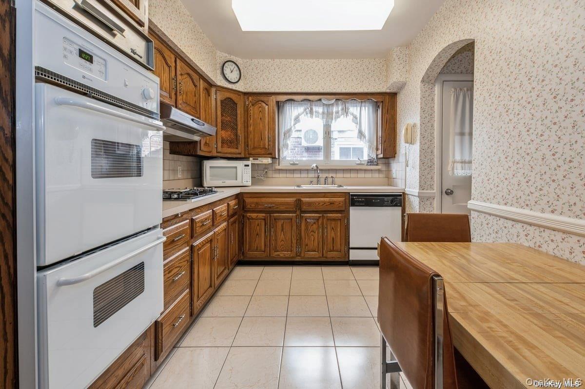 73-48 193 Street, Fresh Meadows, NY 11366