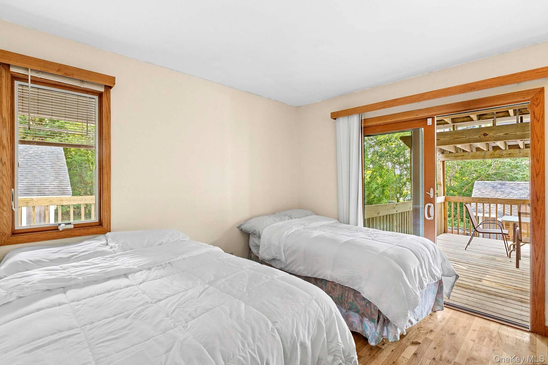 76 Blackwatch Court, Southampton, NY 11968