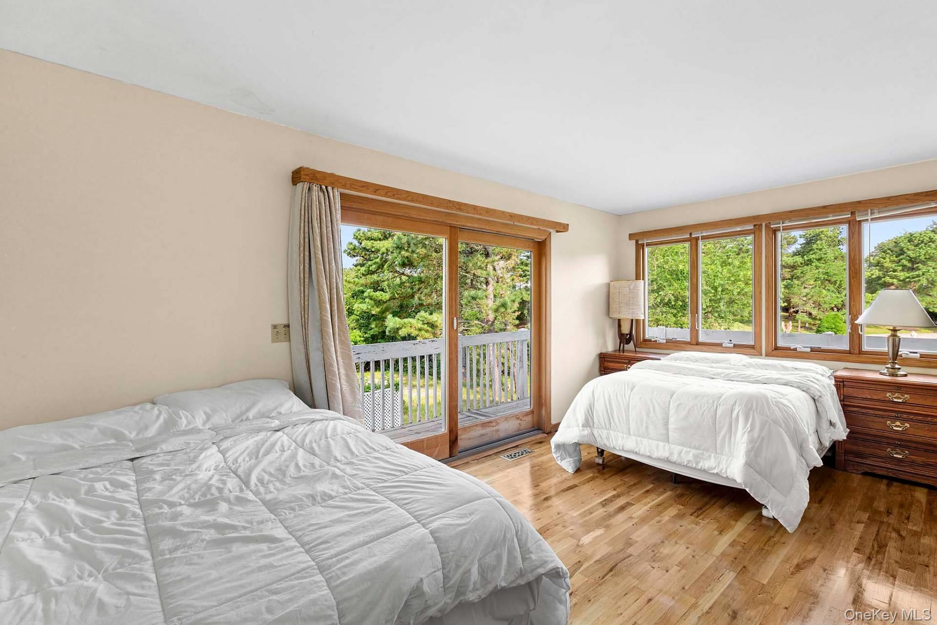 76 Blackwatch Court, Southampton, NY 11968