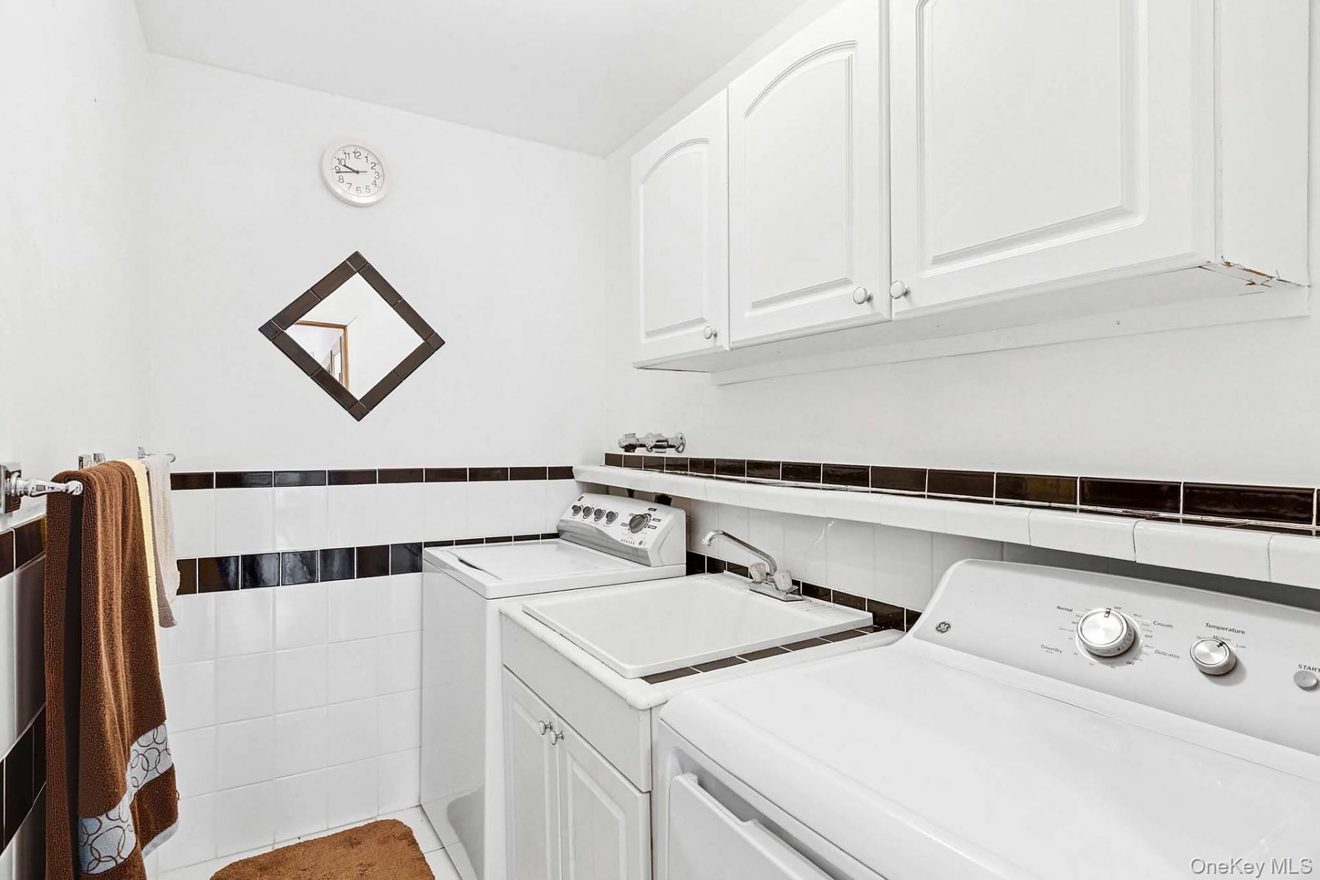 76 Blackwatch Court, Southampton, NY 11968