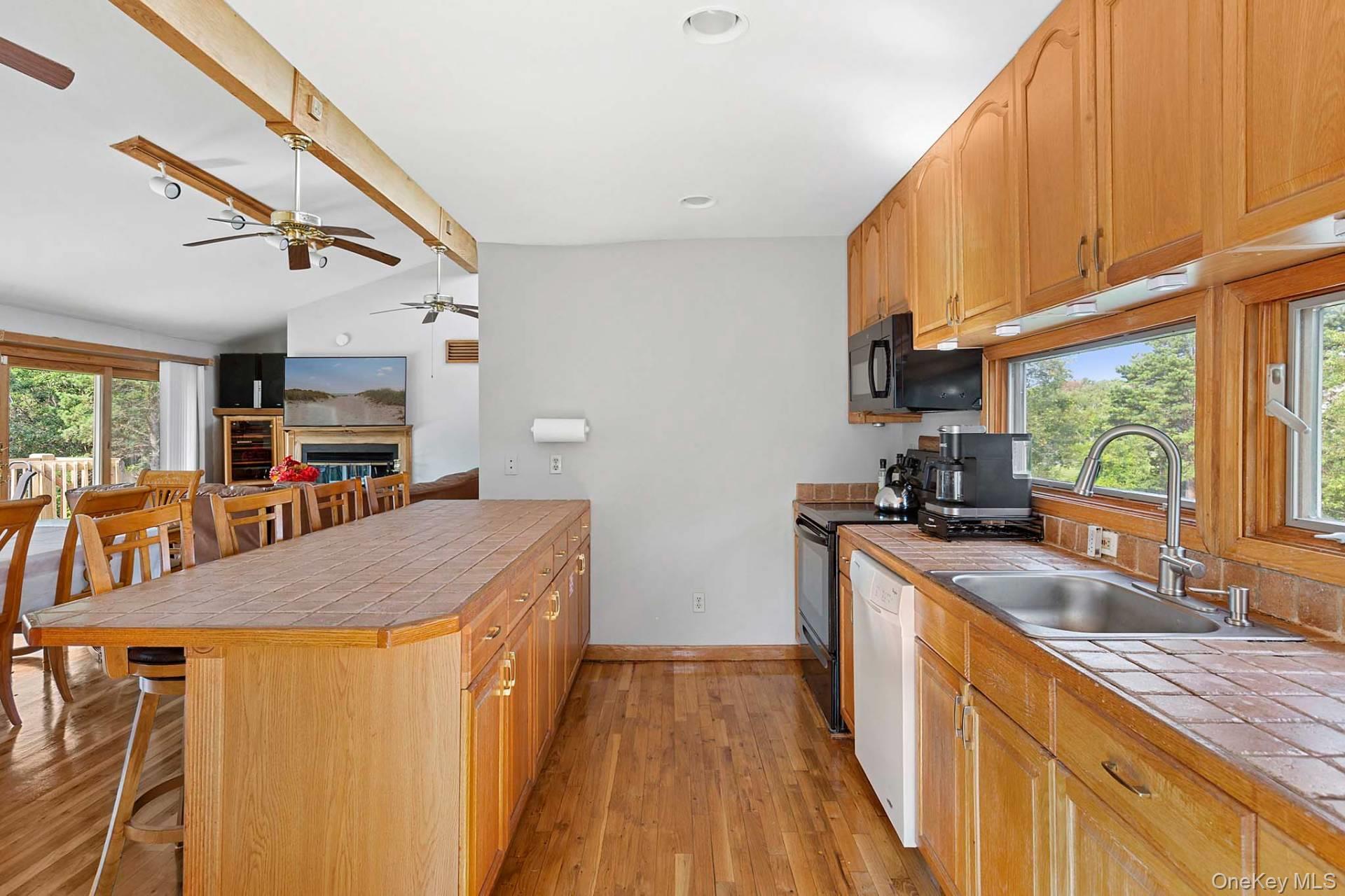 76 Blackwatch Court, Southampton, NY 11968