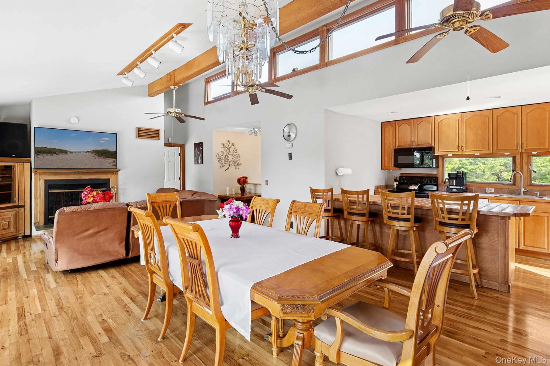 76 Blackwatch Court, Southampton, NY 11968