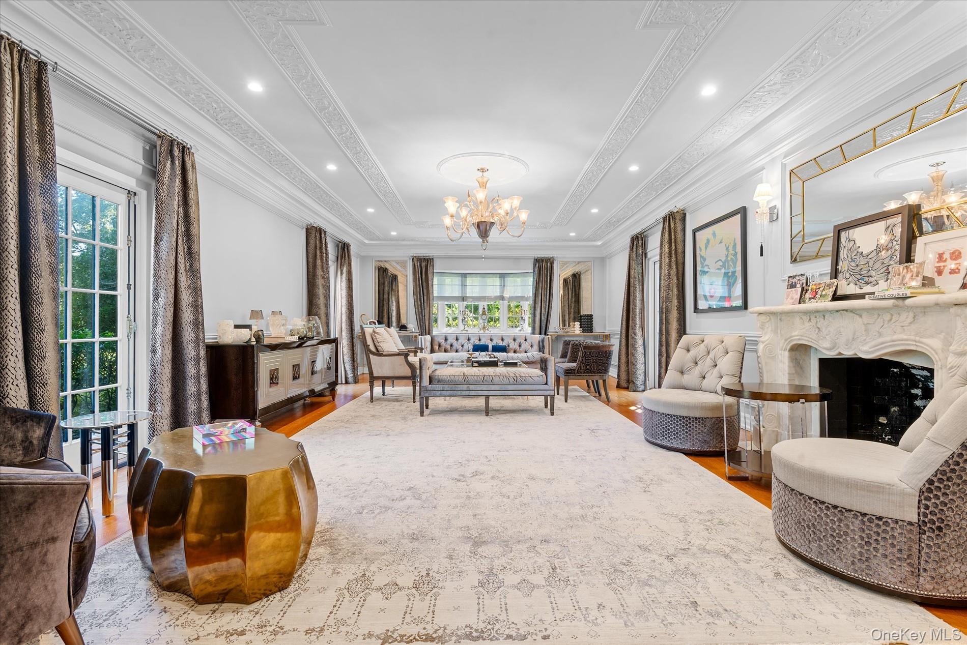 32 Wildwood Drive, Great Neck, NY 11024