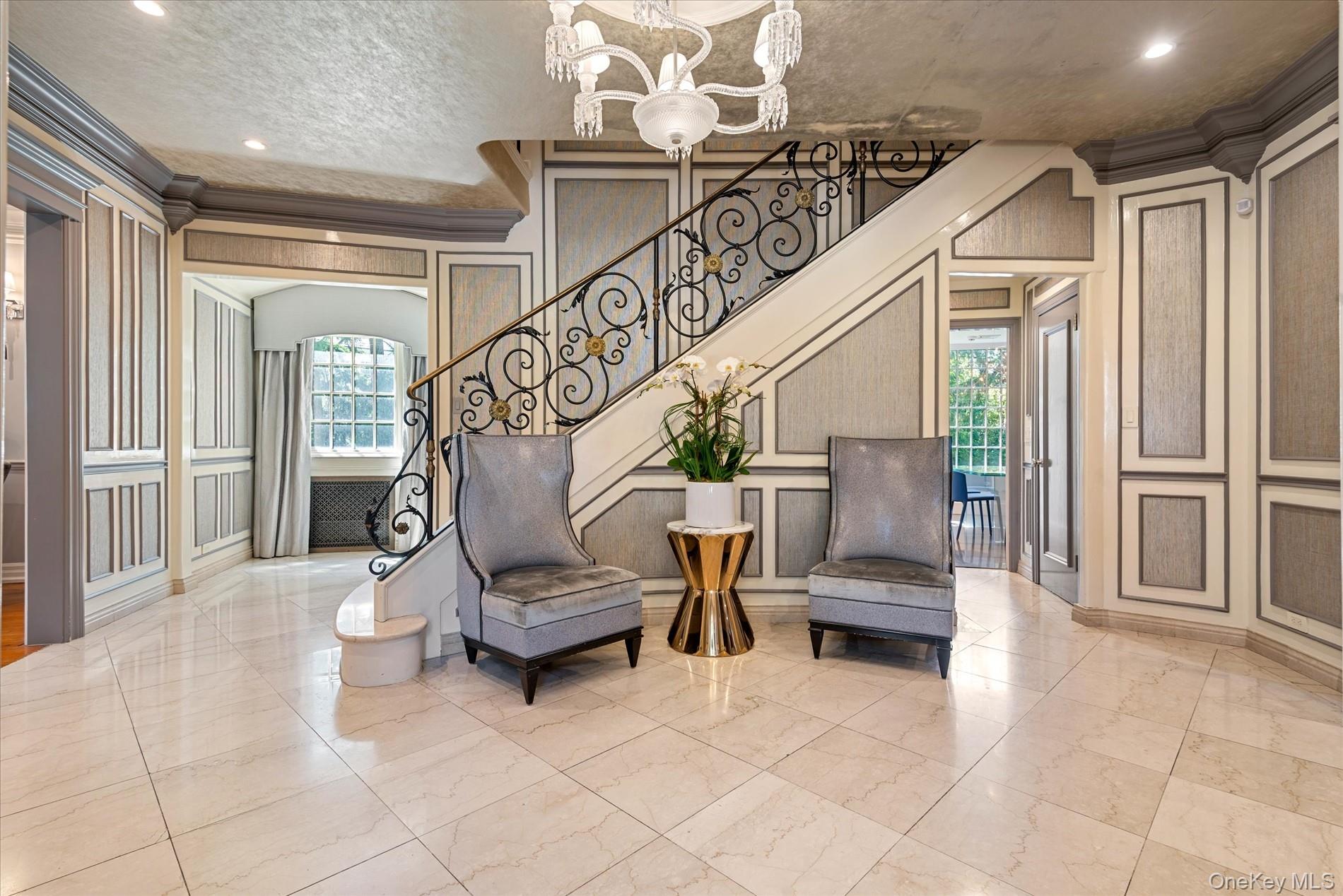 32 Wildwood Drive, Great Neck, NY 11024