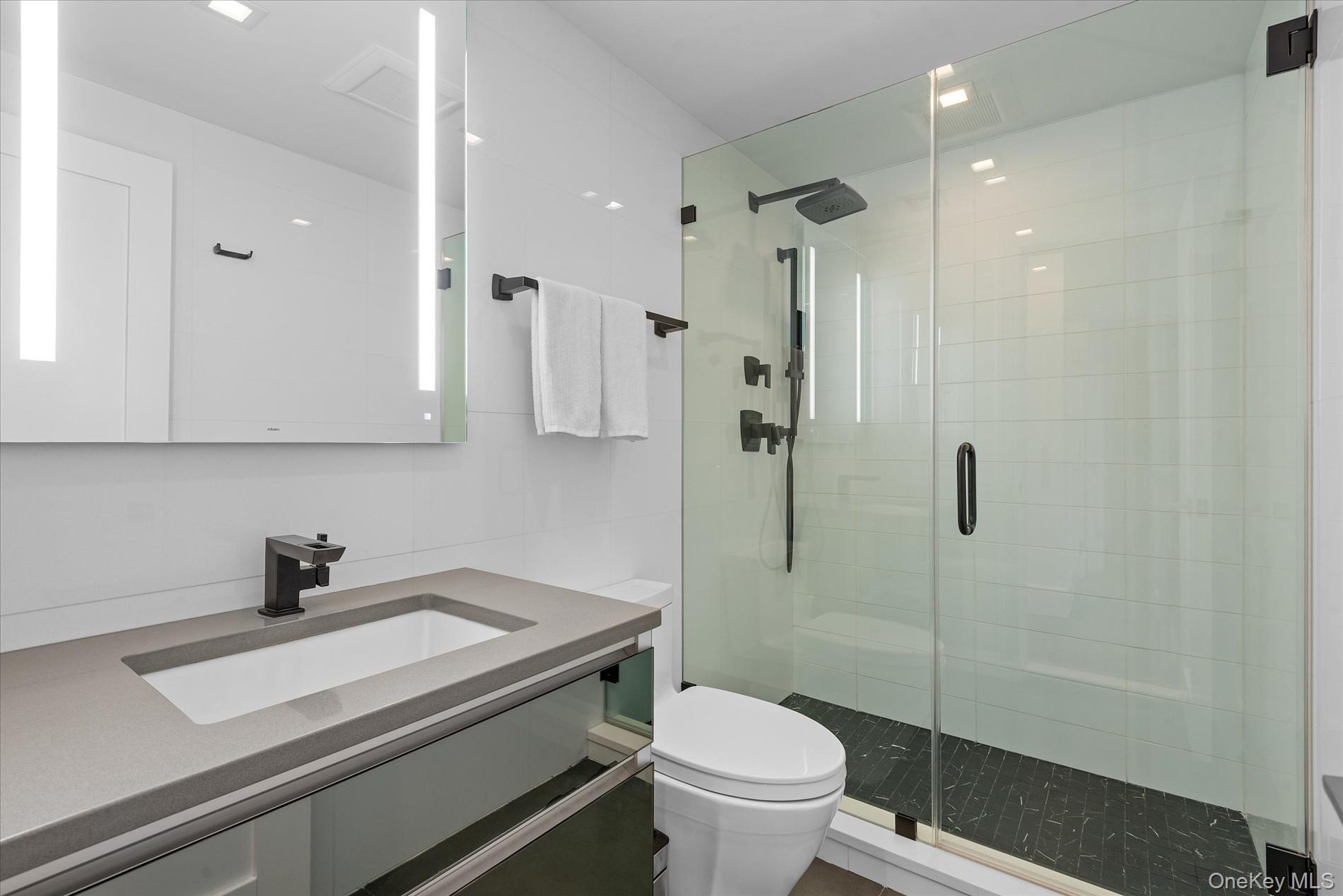 32 Wildwood Drive, Great Neck, NY 11024