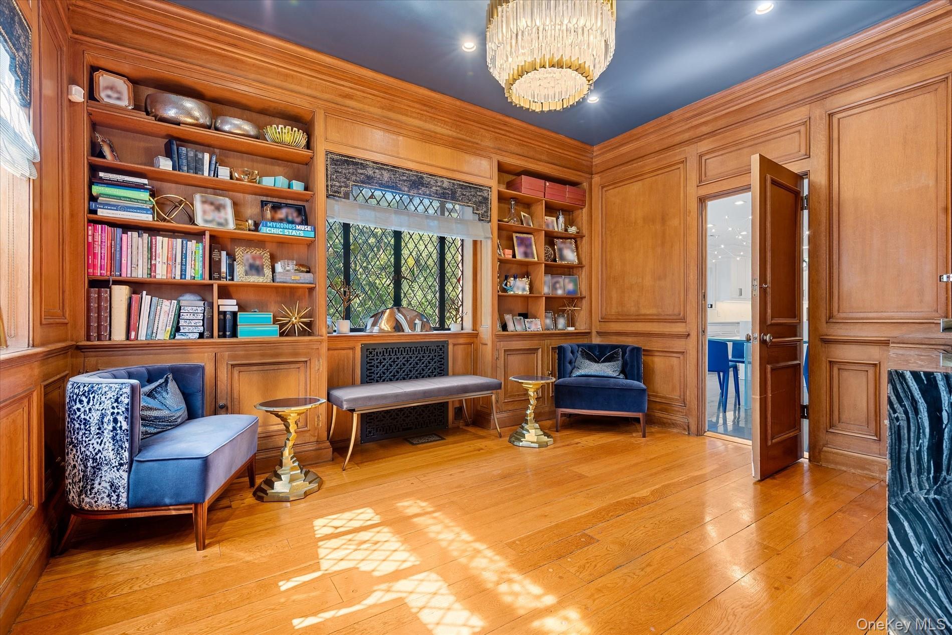 32 Wildwood Drive, Great Neck, NY 11024