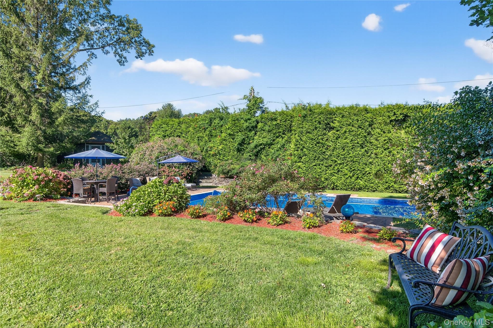 15 Bonnie Drive, Northport, NY 11768