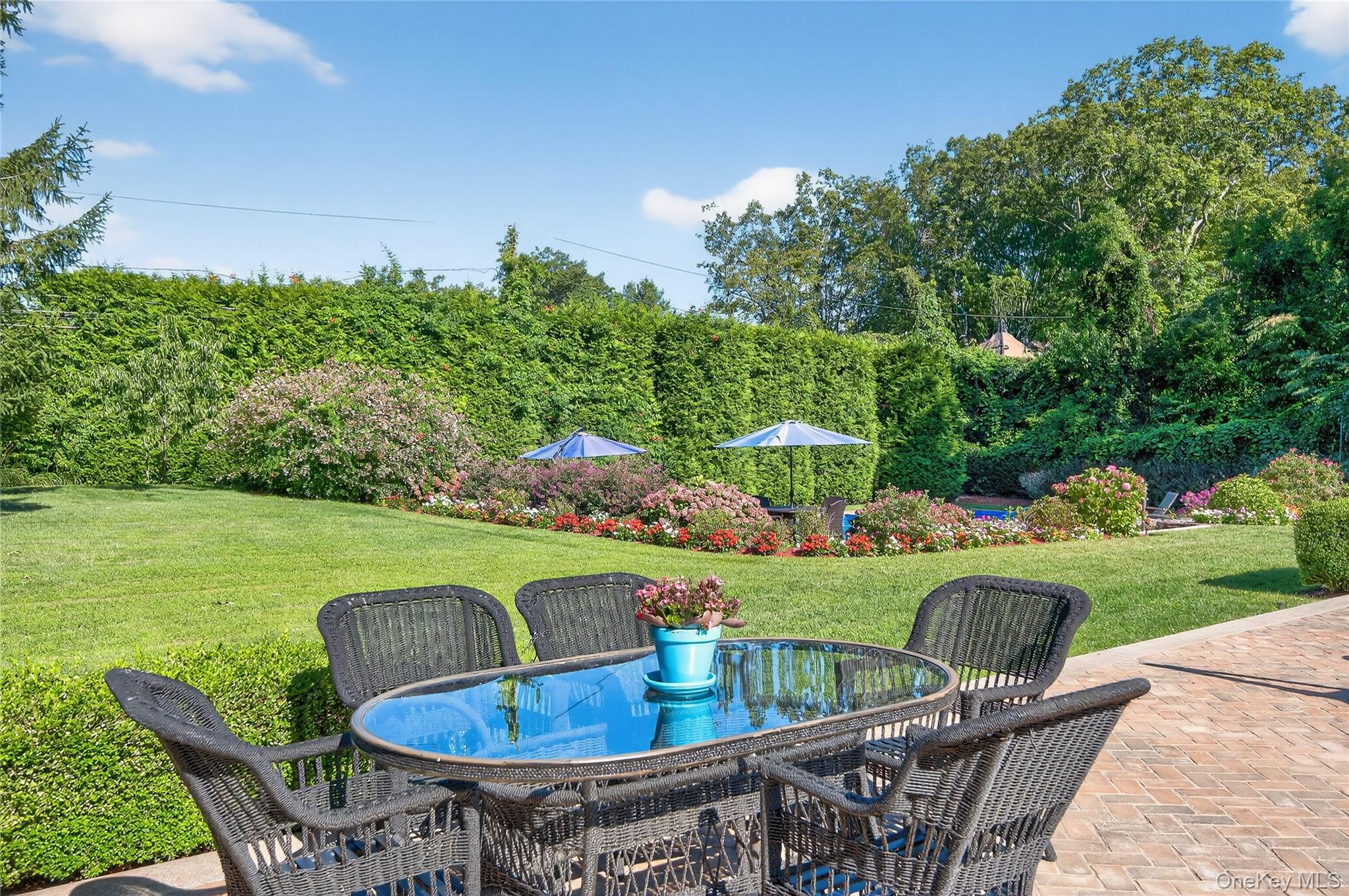 15 Bonnie Drive, Northport, NY 11768