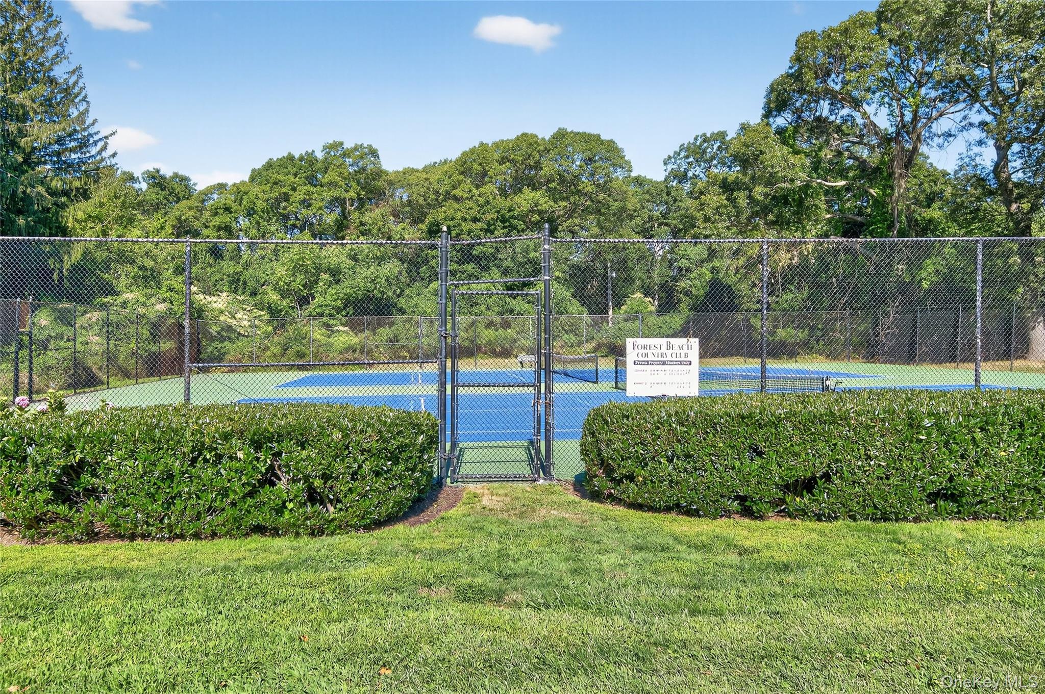 15 Bonnie Drive, Northport, NY 11768