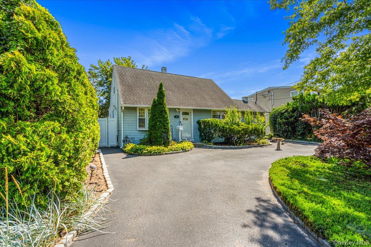 361 Evans Avenue, Oceanside, NY 11572