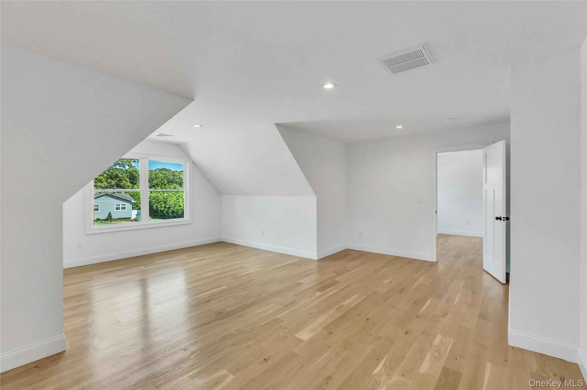 30 Sandpiper Lane, East Quogue, NY 11942