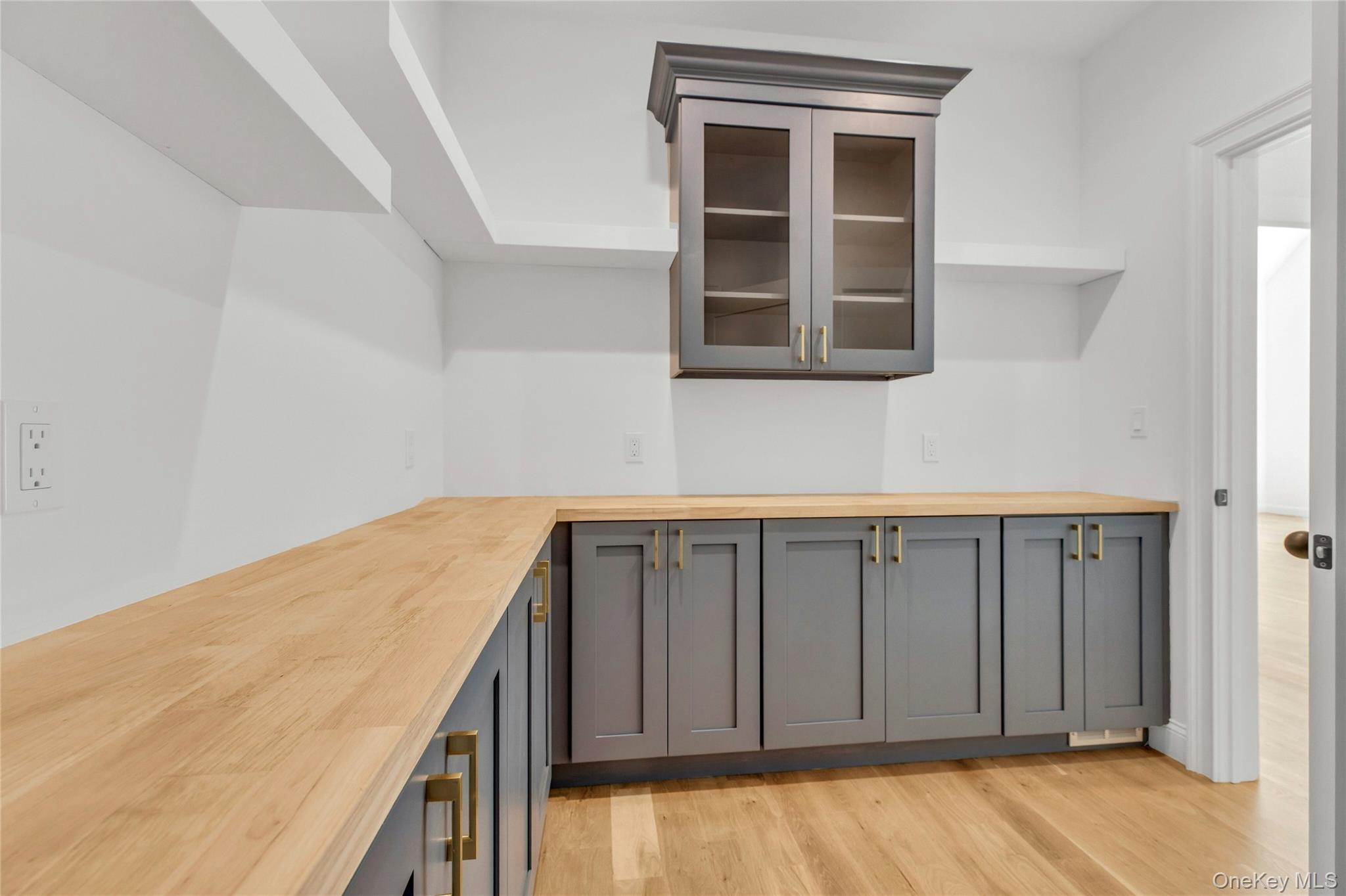 30 Sandpiper Lane, East Quogue, NY 11942