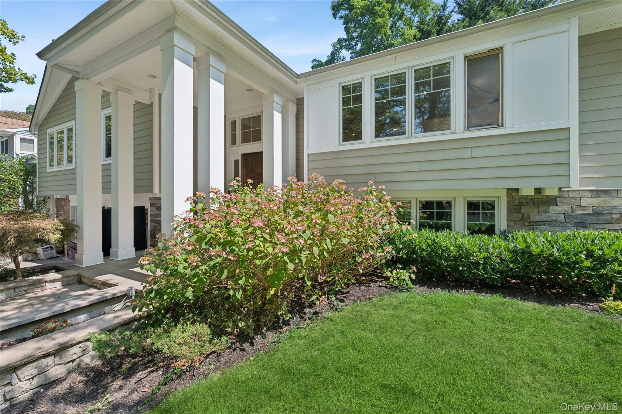 19 Anthony Court, Huntington, NY 11743
