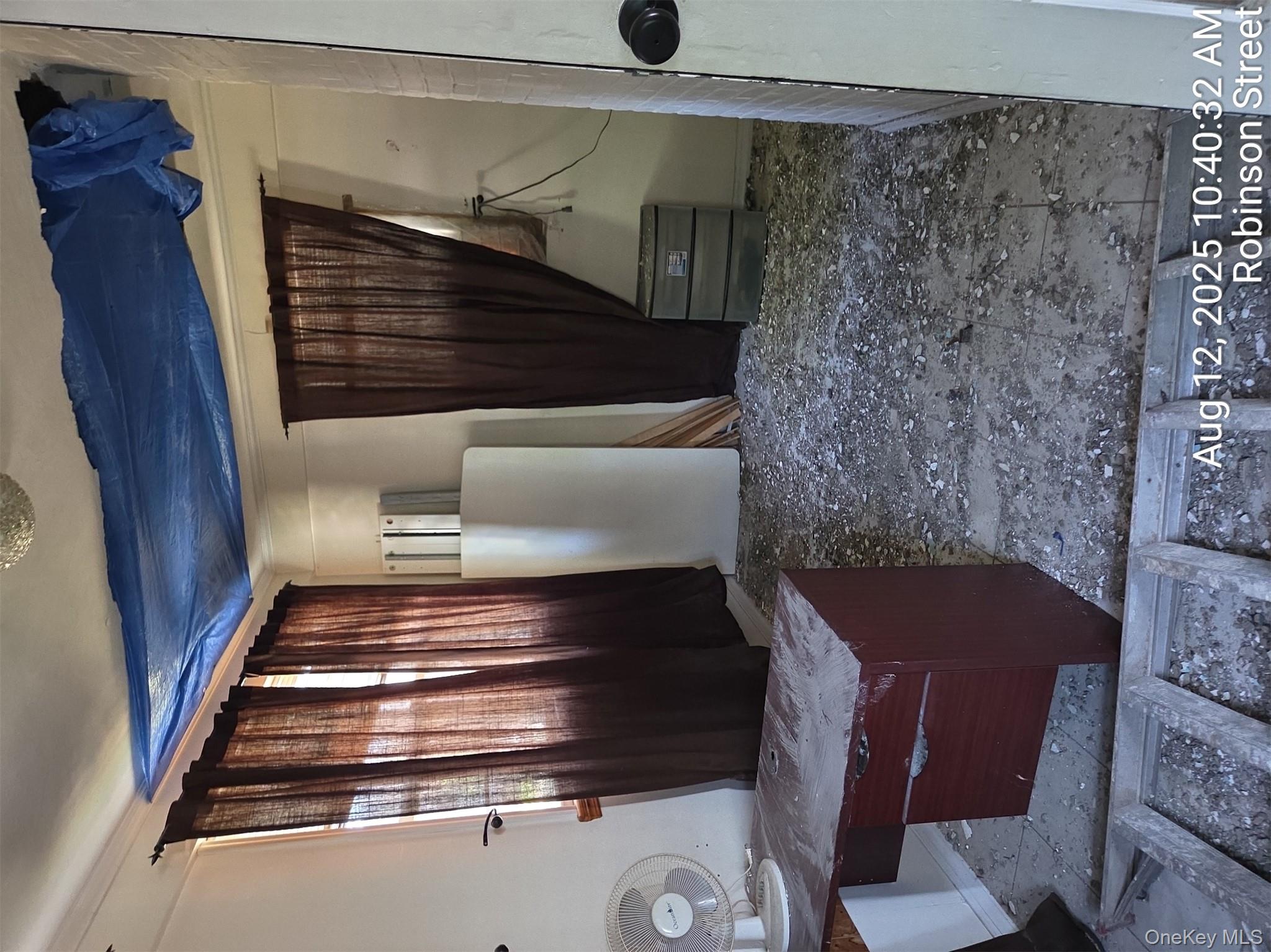 52-05 Robinson St, Flushing, NY 11335