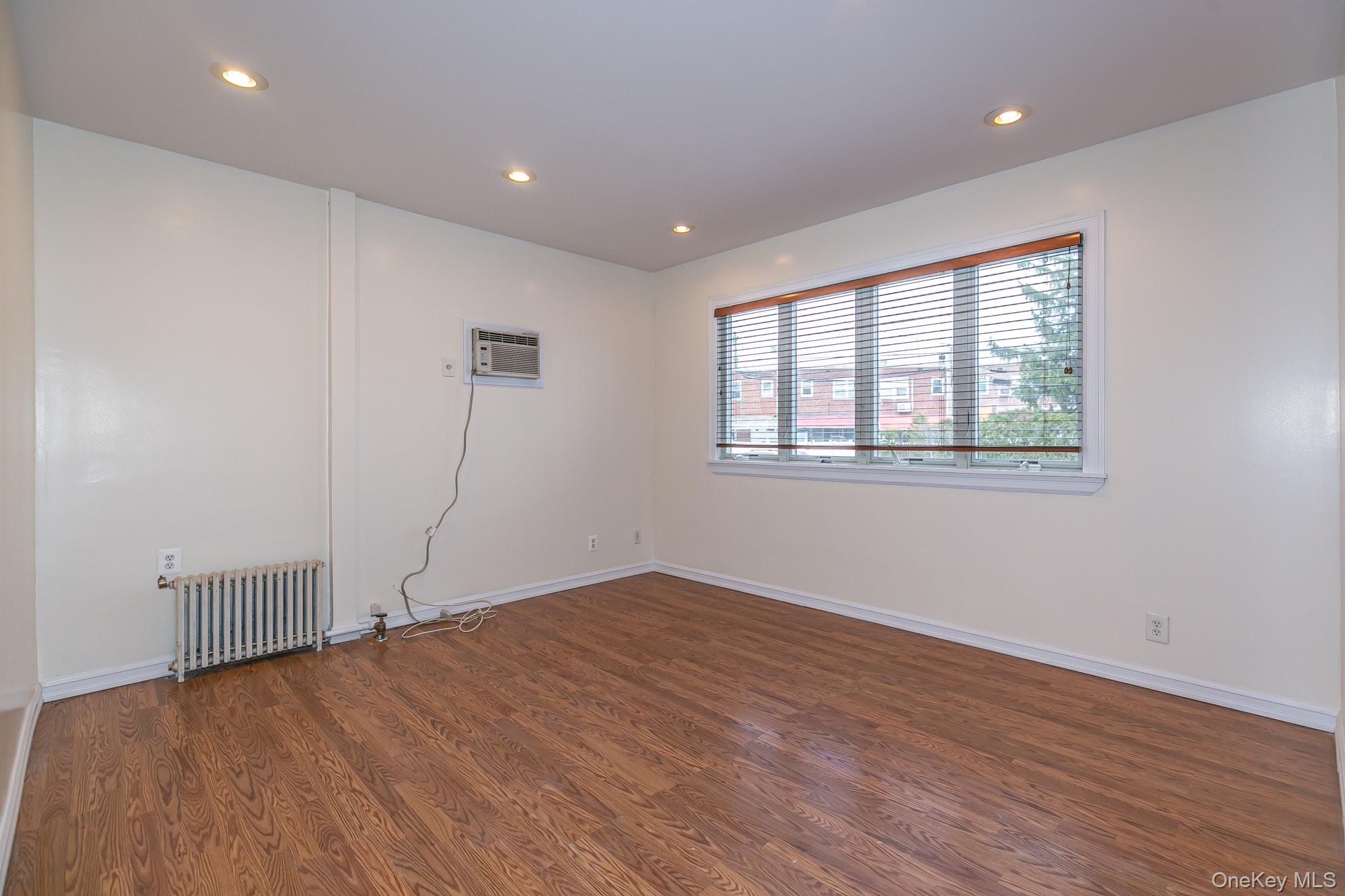 4620 190th Street, Flushing, NY 11358