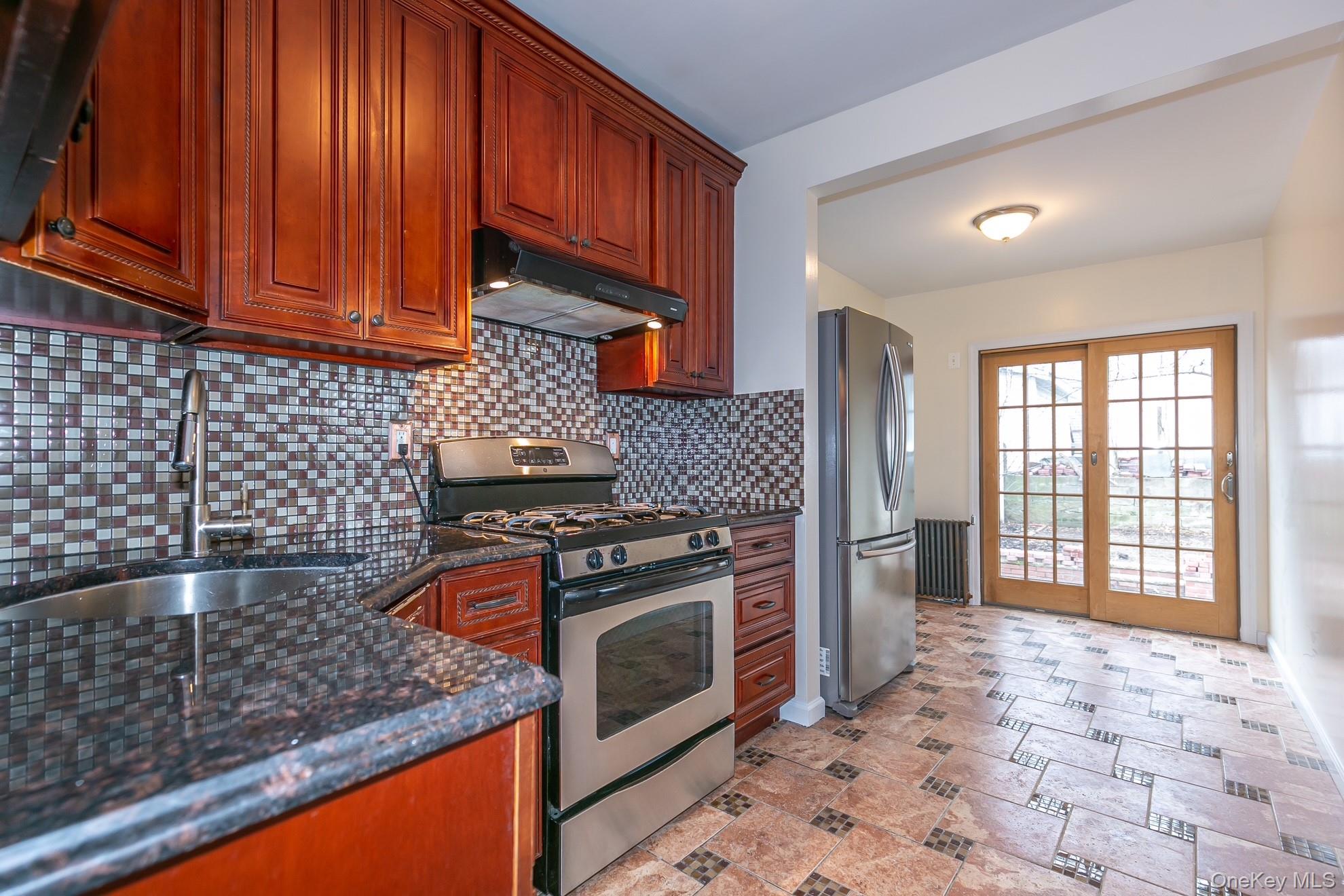 4620 190th Street, Flushing, NY 11358