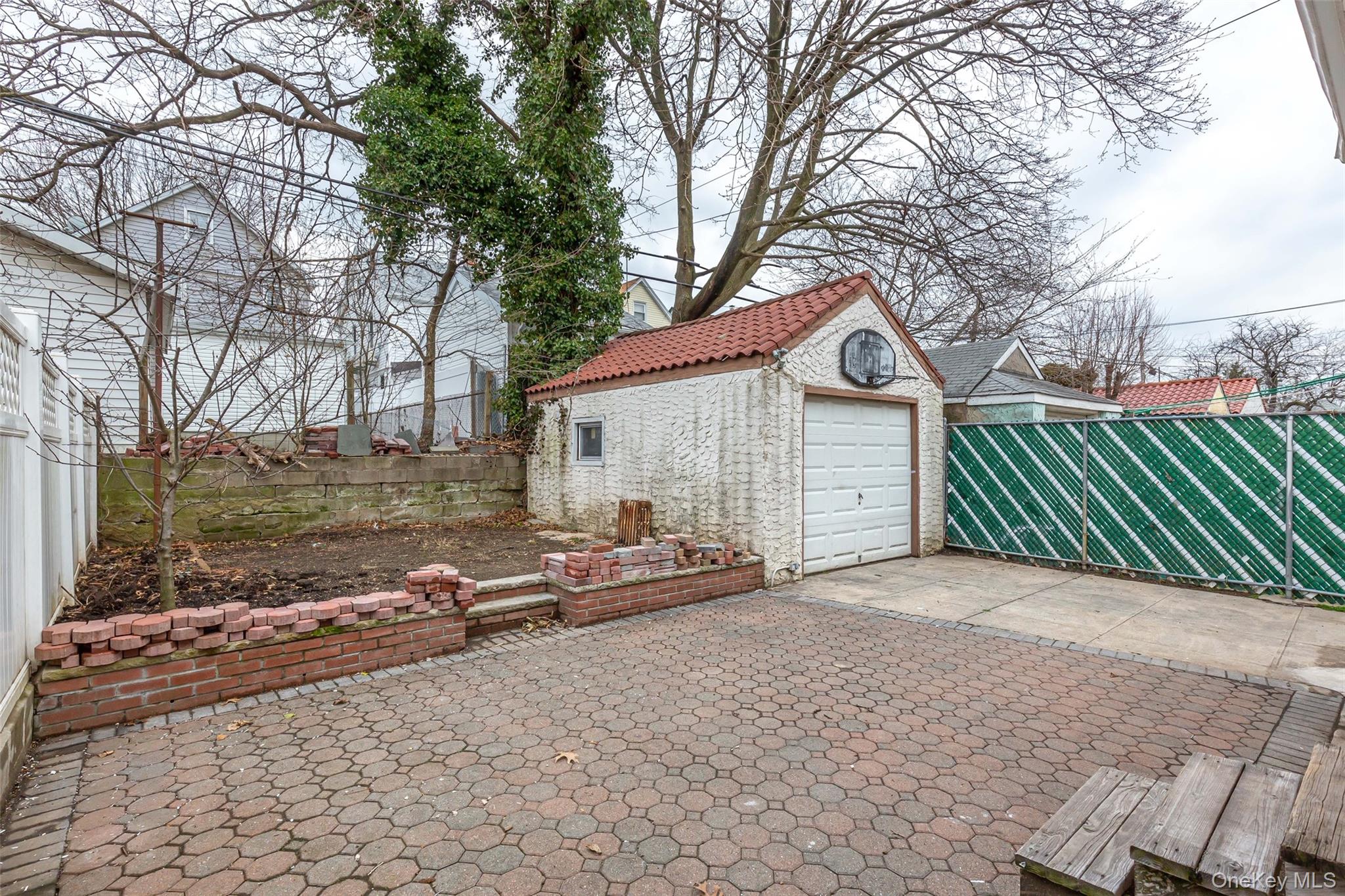 4620 190th Street, Flushing, NY 11358