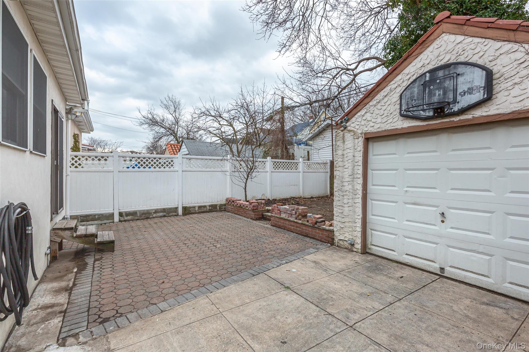 4620 190th Street, Flushing, NY 11358