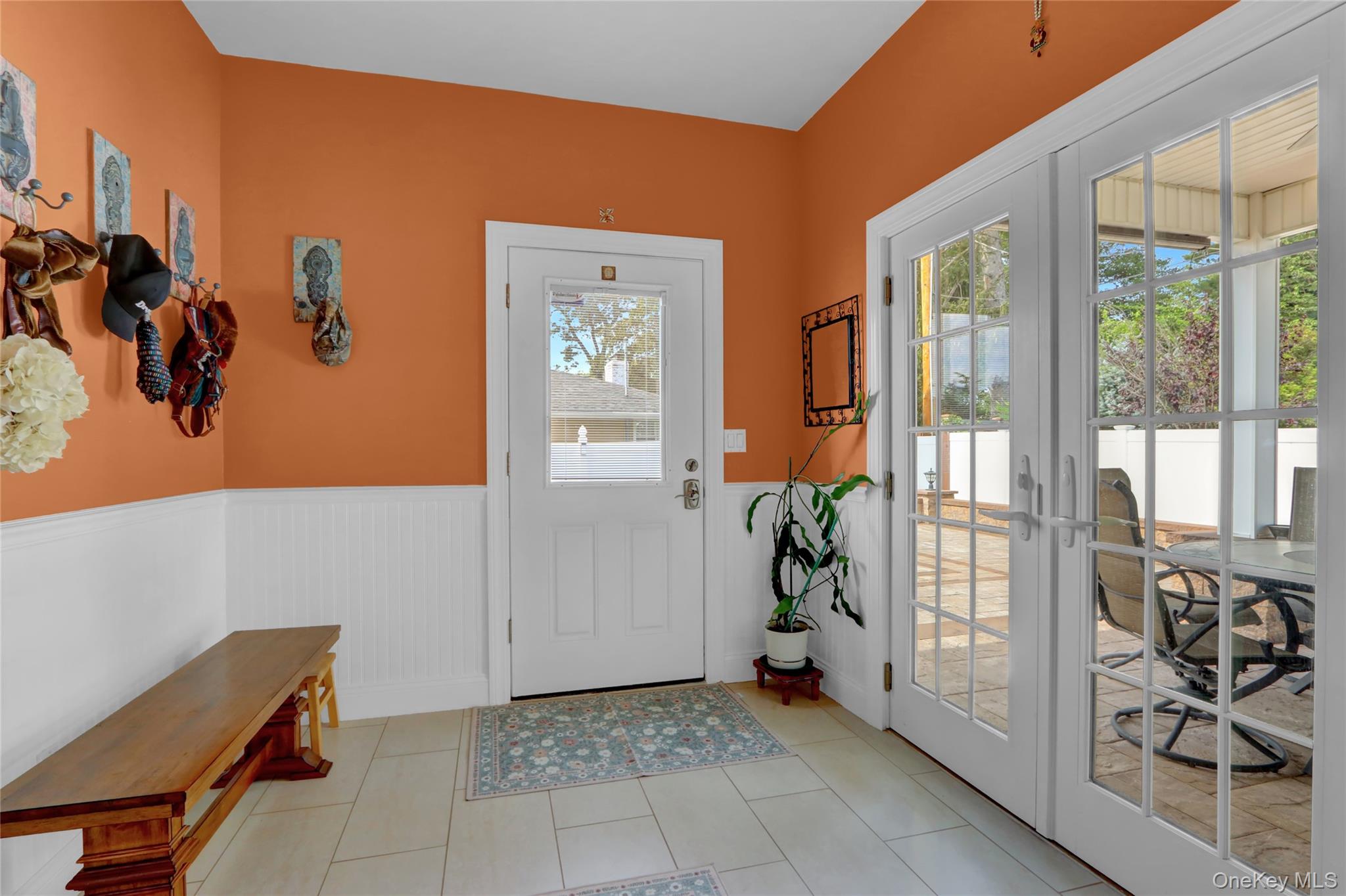 4 Middle Lane, Jericho, NY 11753