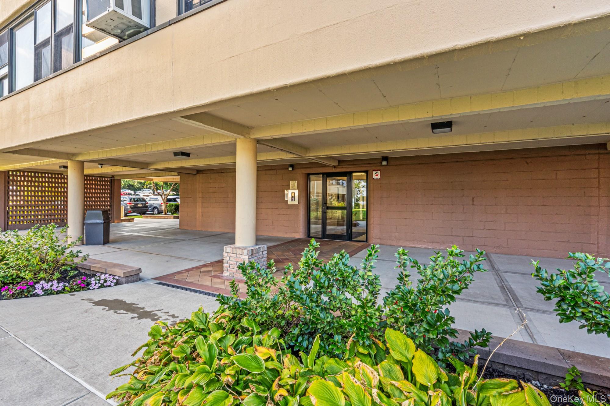 16801 12th Avenue # 3A, Whitestone, NY 11357