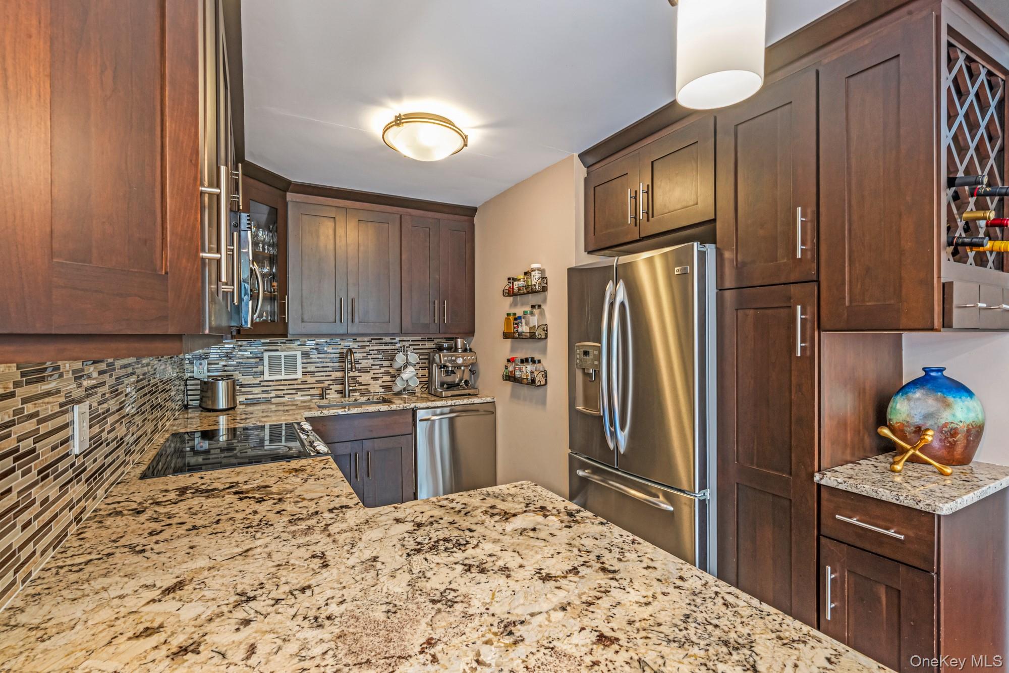 16801 12th Avenue # 3A, Whitestone, NY 11357