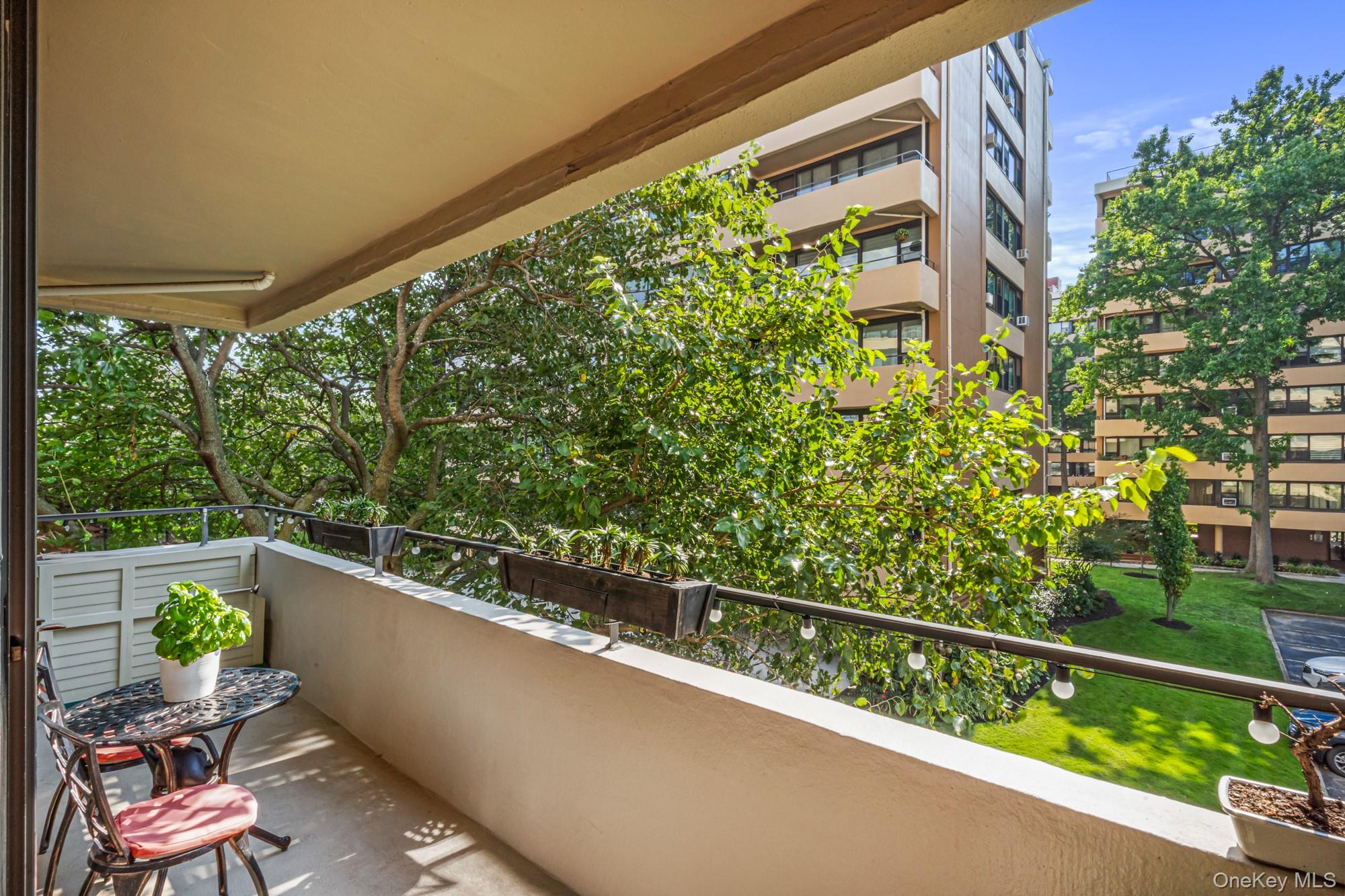 16801 12th Avenue # 3A, Whitestone, NY 11357