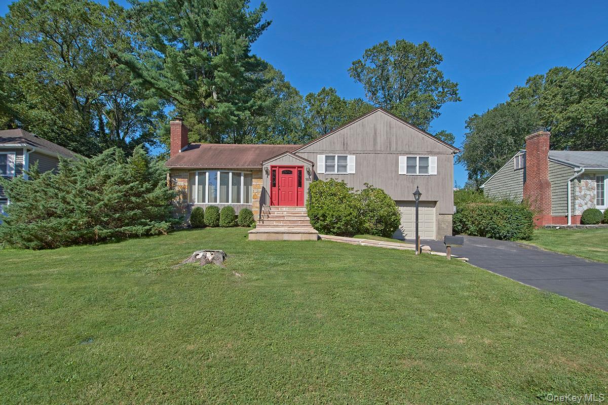 185 Pinewood Road, Hartsdale, NY 10530