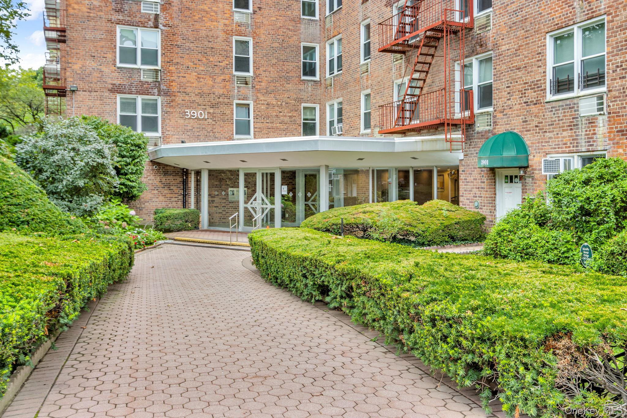 3901 Independence Avenue # 4R, Bronx, NY 10463