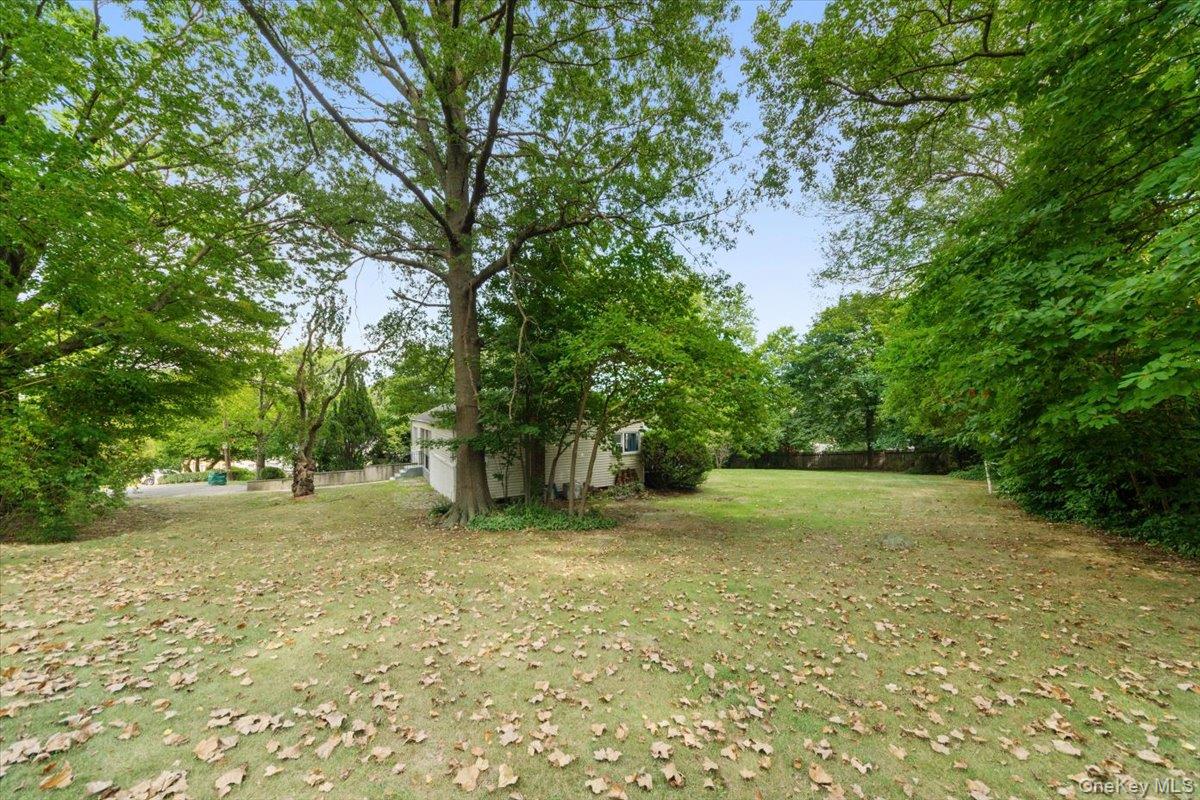 101 Cresthill Road, Yonkers, NY 10710