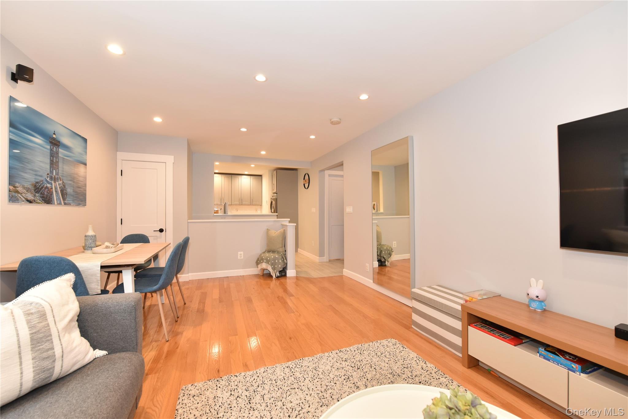 219-37 75th Avenue # 160A2, Oakland Gardens, NY 11364