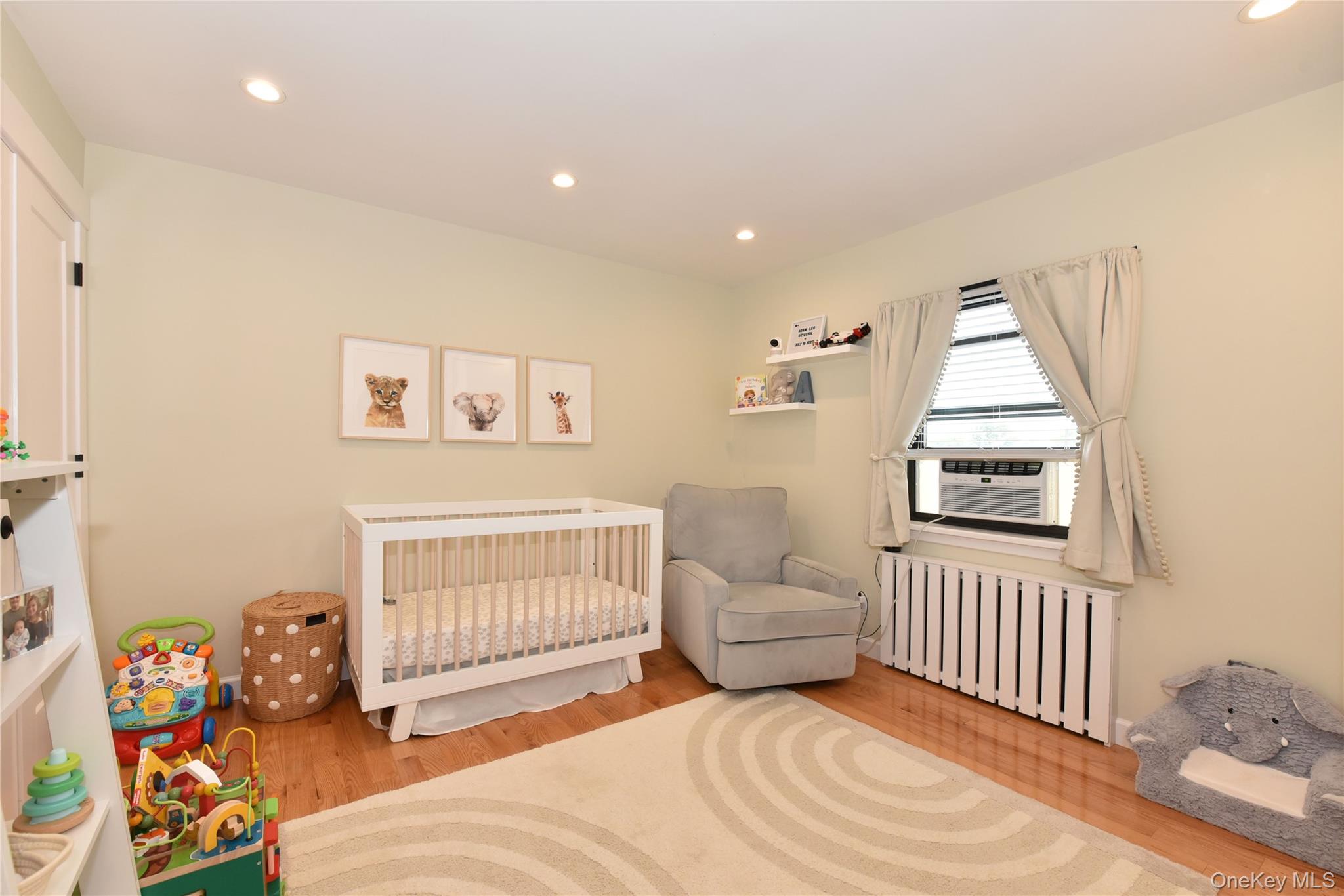 219-37 75th Avenue # 160A2, Oakland Gardens, NY 11364