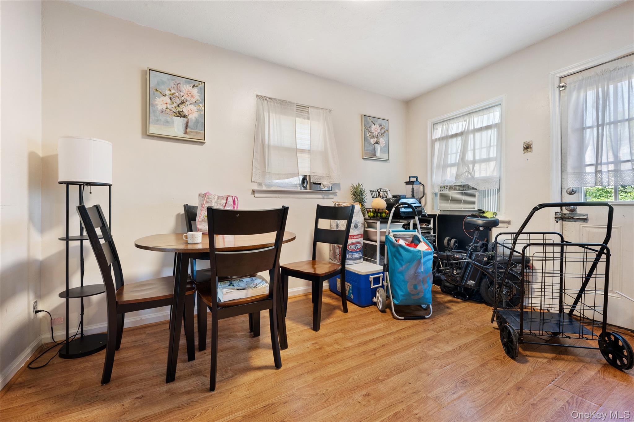 959 E 220th Street, Bronx, NY 10469