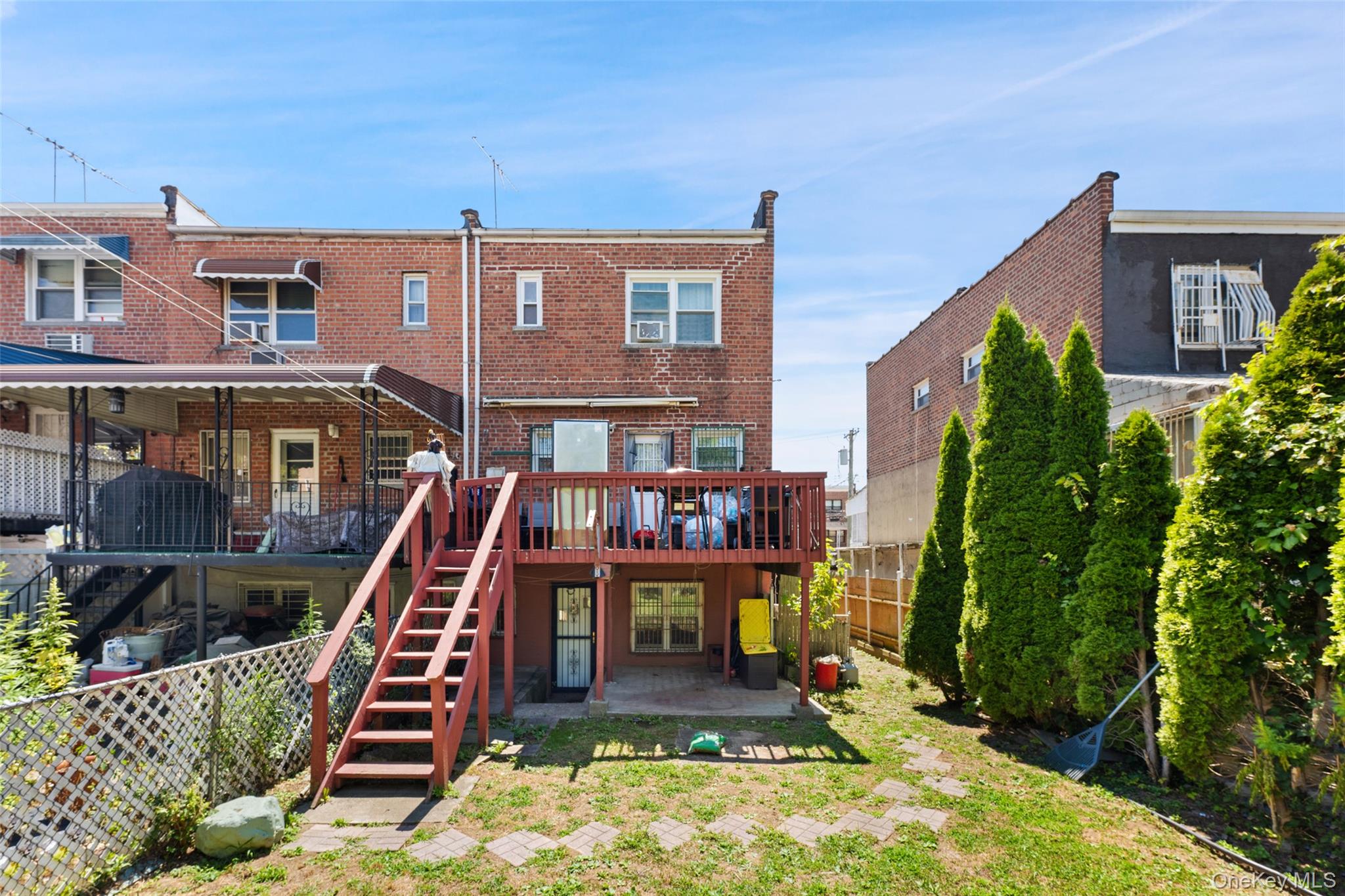 959 E 220th Street, Bronx, NY 10469