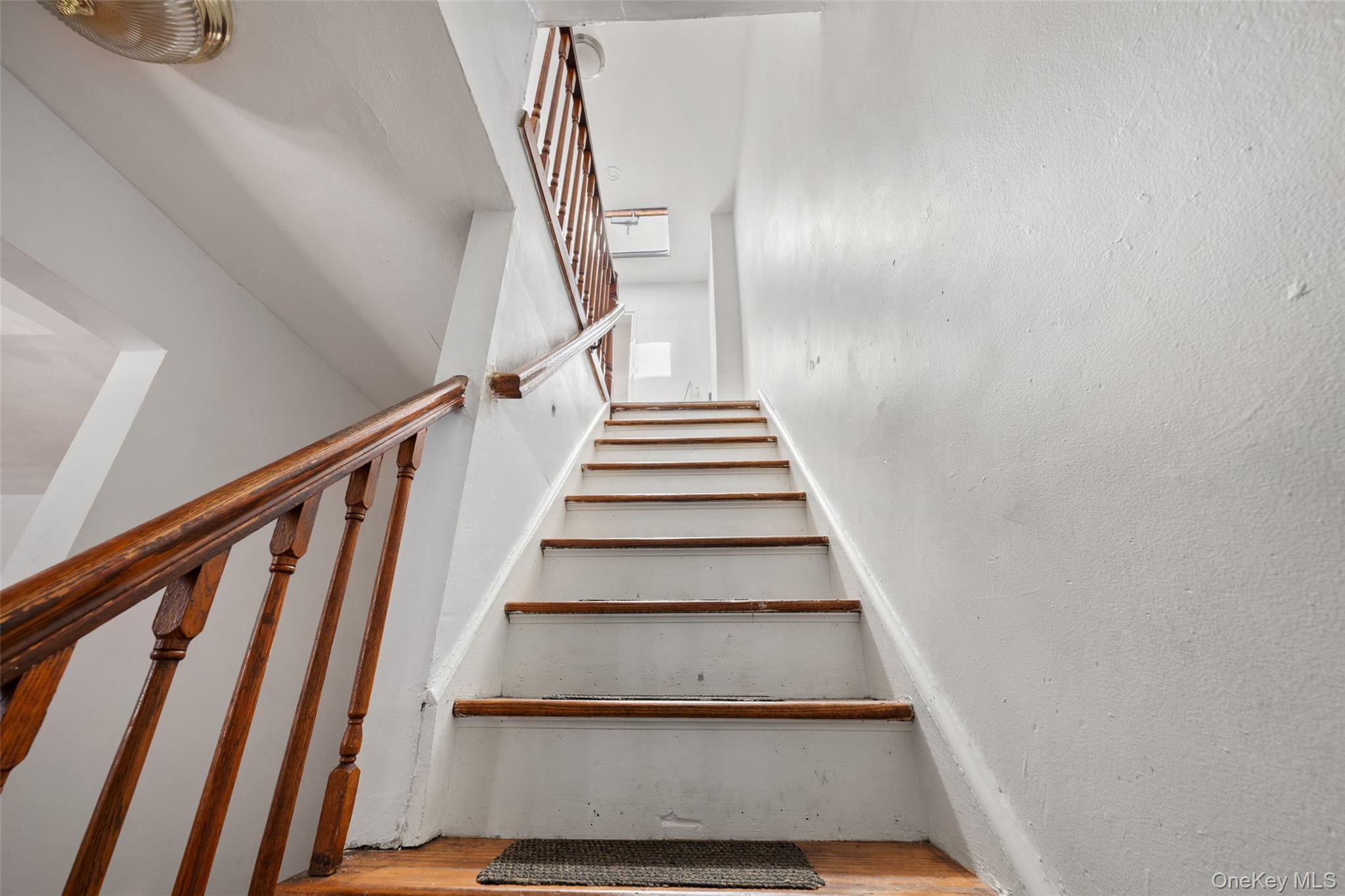 959 E 220th Street, Bronx, NY 10469