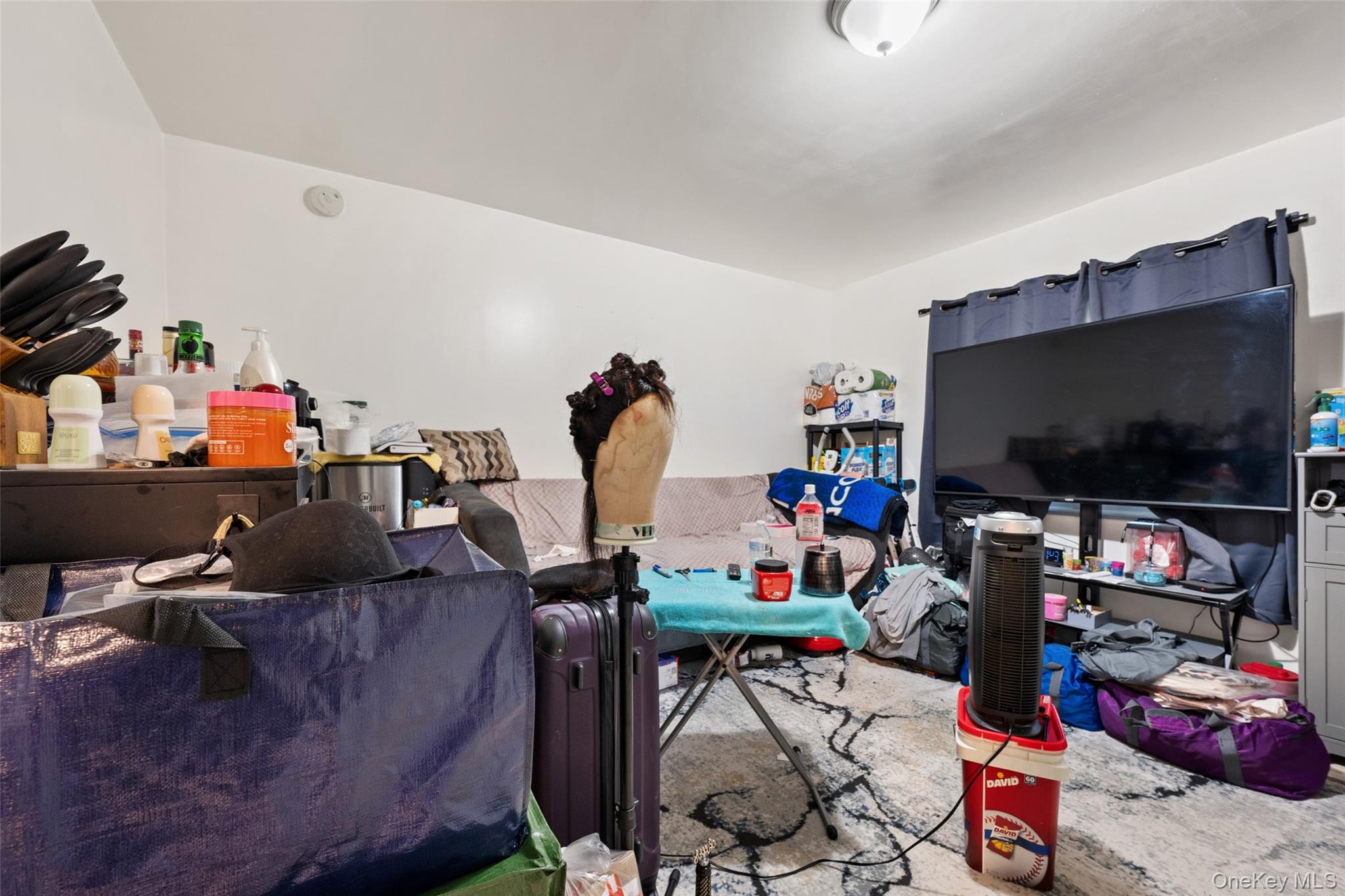 959 E 220th Street, Bronx, NY 10469