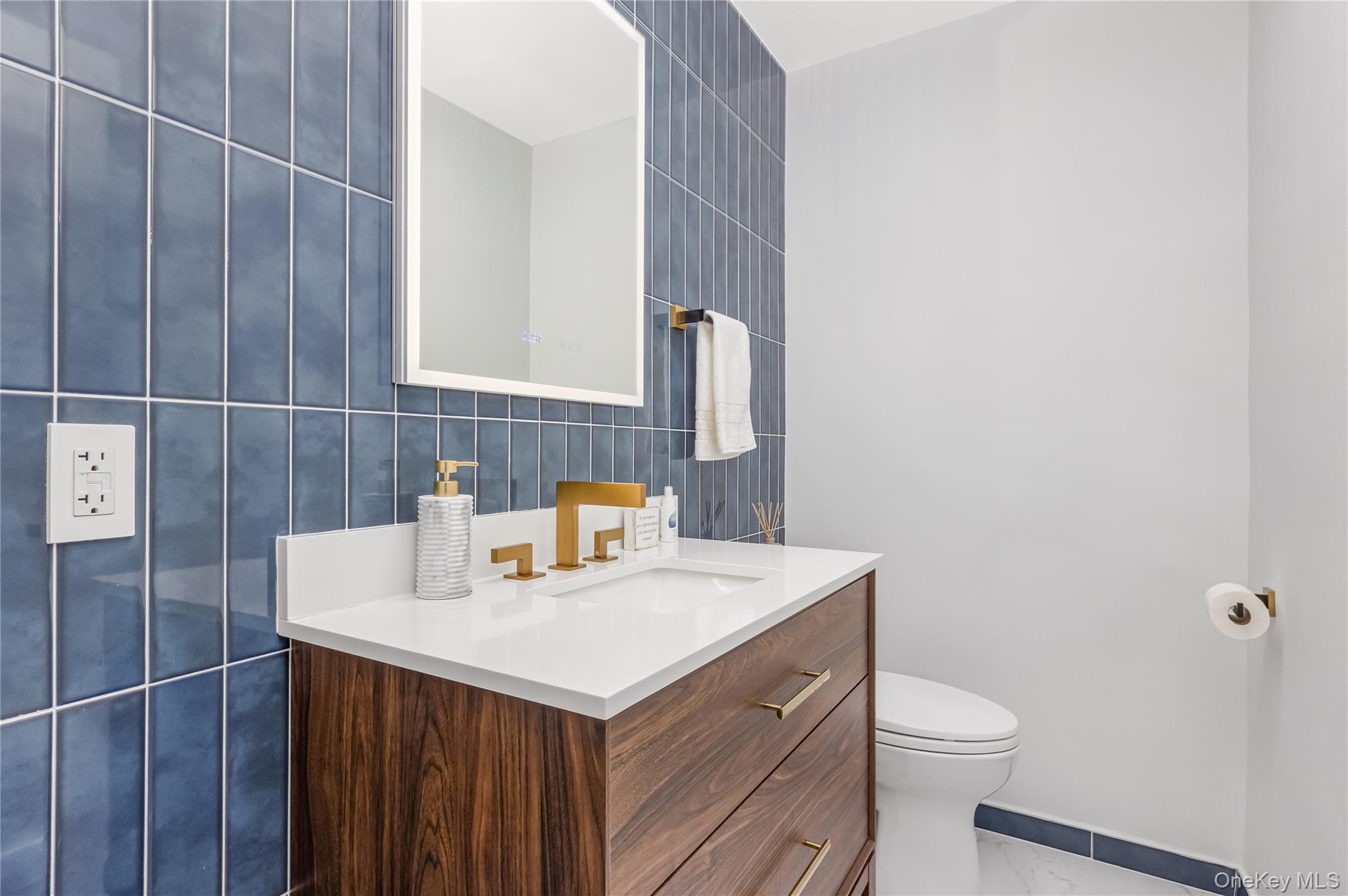 101 Clinton Avenue # 1A, Mineola, NY 11501