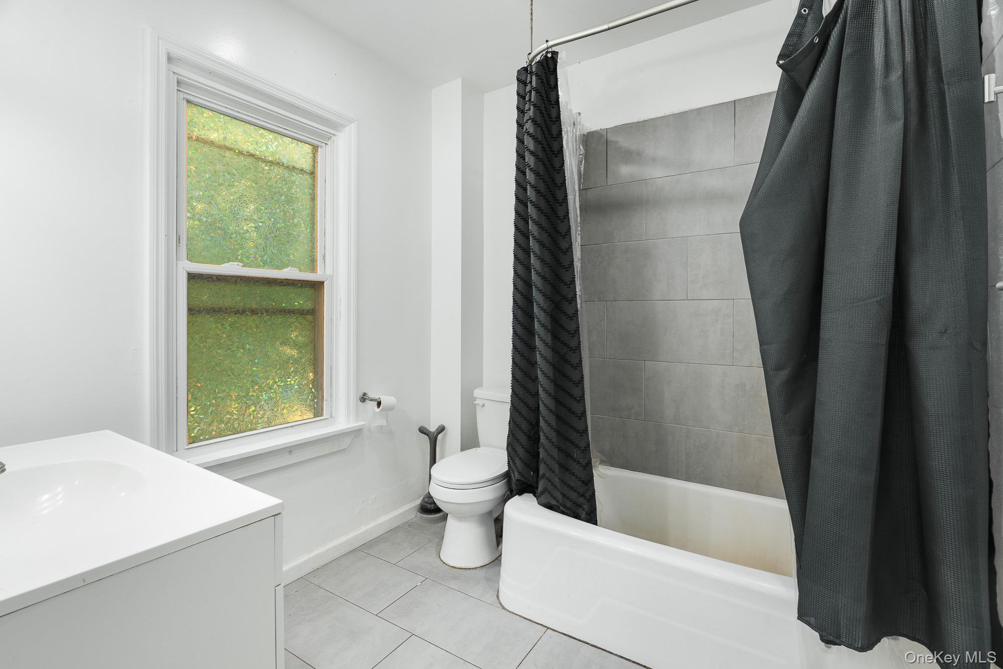 115 Fulton Avenue, Poughkeepsie, NY 12603