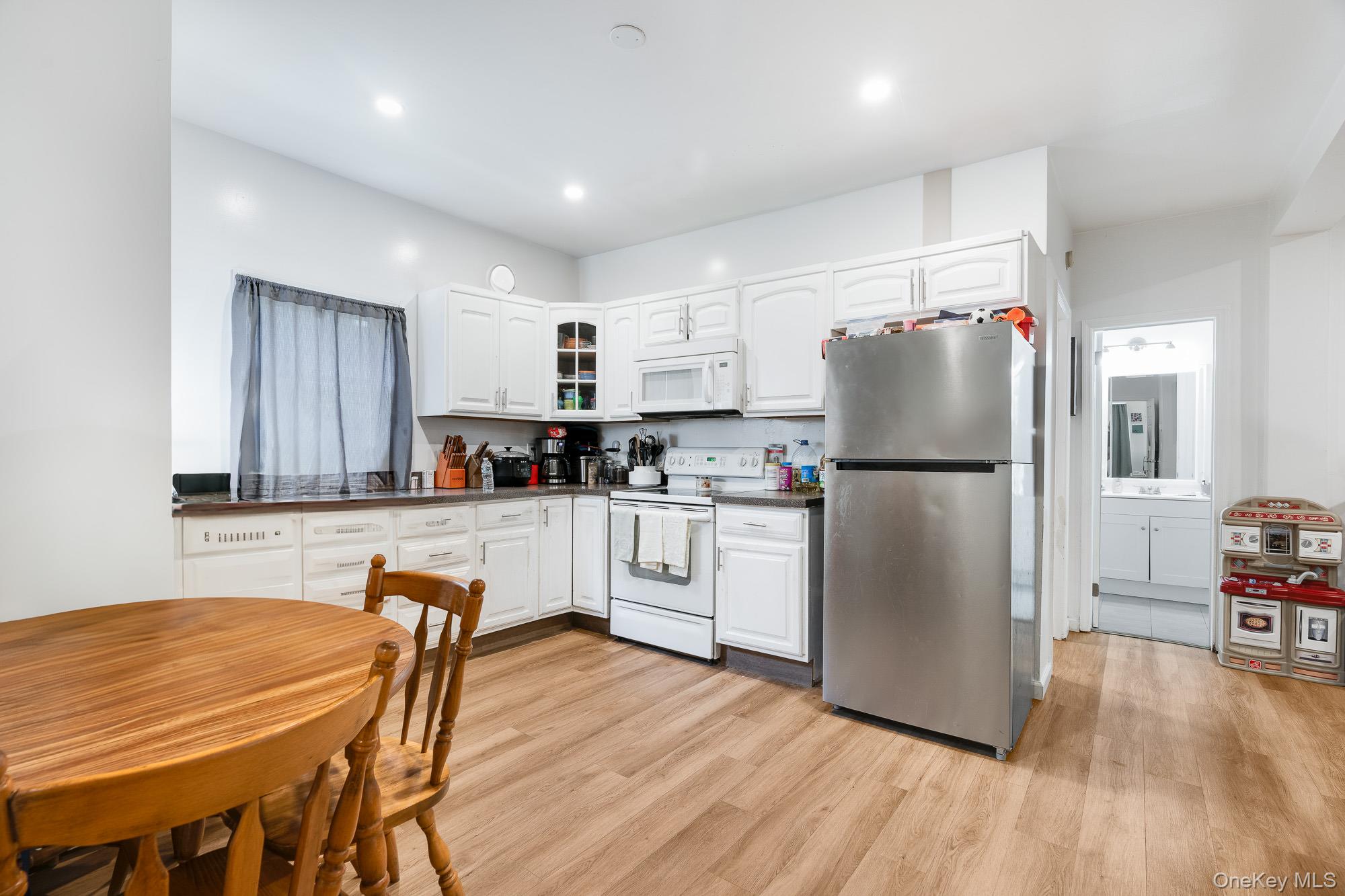 115 Fulton Avenue, Poughkeepsie, NY 12603