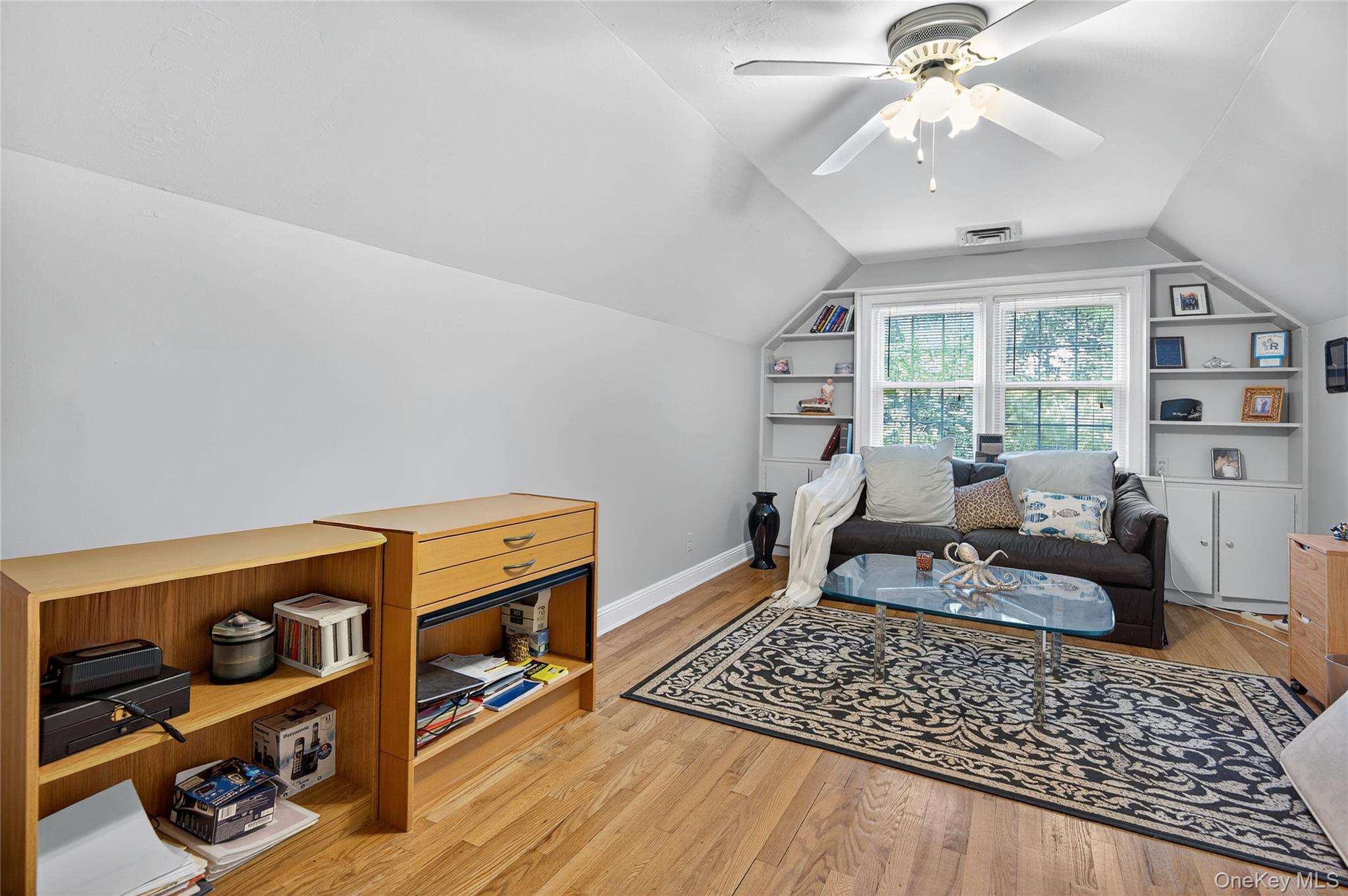 15 The Oaks, Roslyn Estates, NY 11576