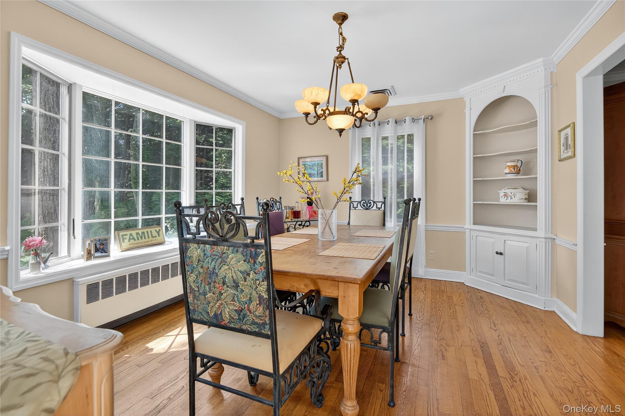 15 The Oaks, Roslyn Estates, NY 11576