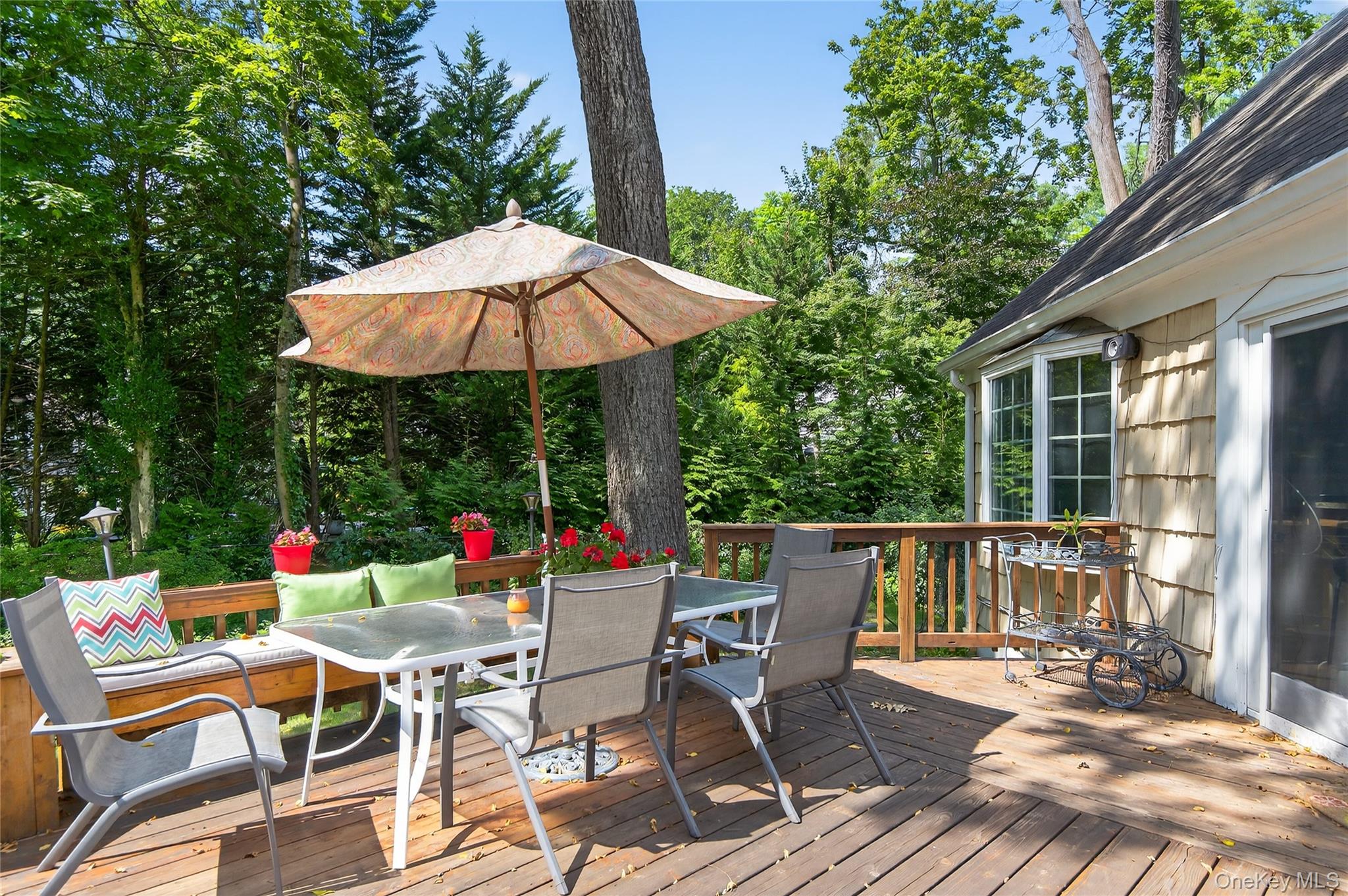 15 The Oaks, Roslyn Estates, NY 11576