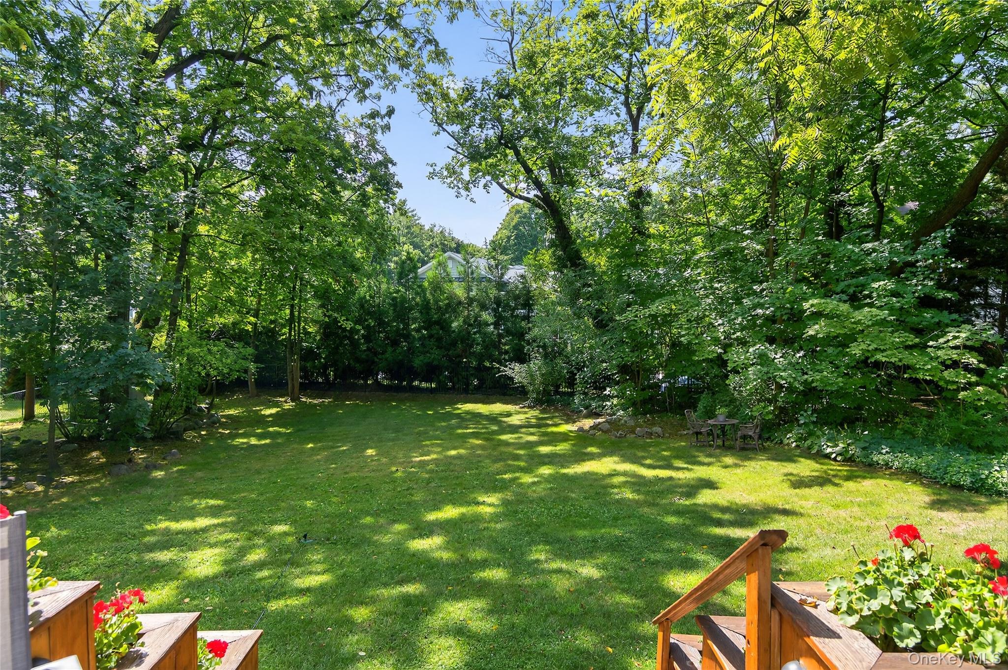 15 The Oaks, Roslyn Estates, NY 11576