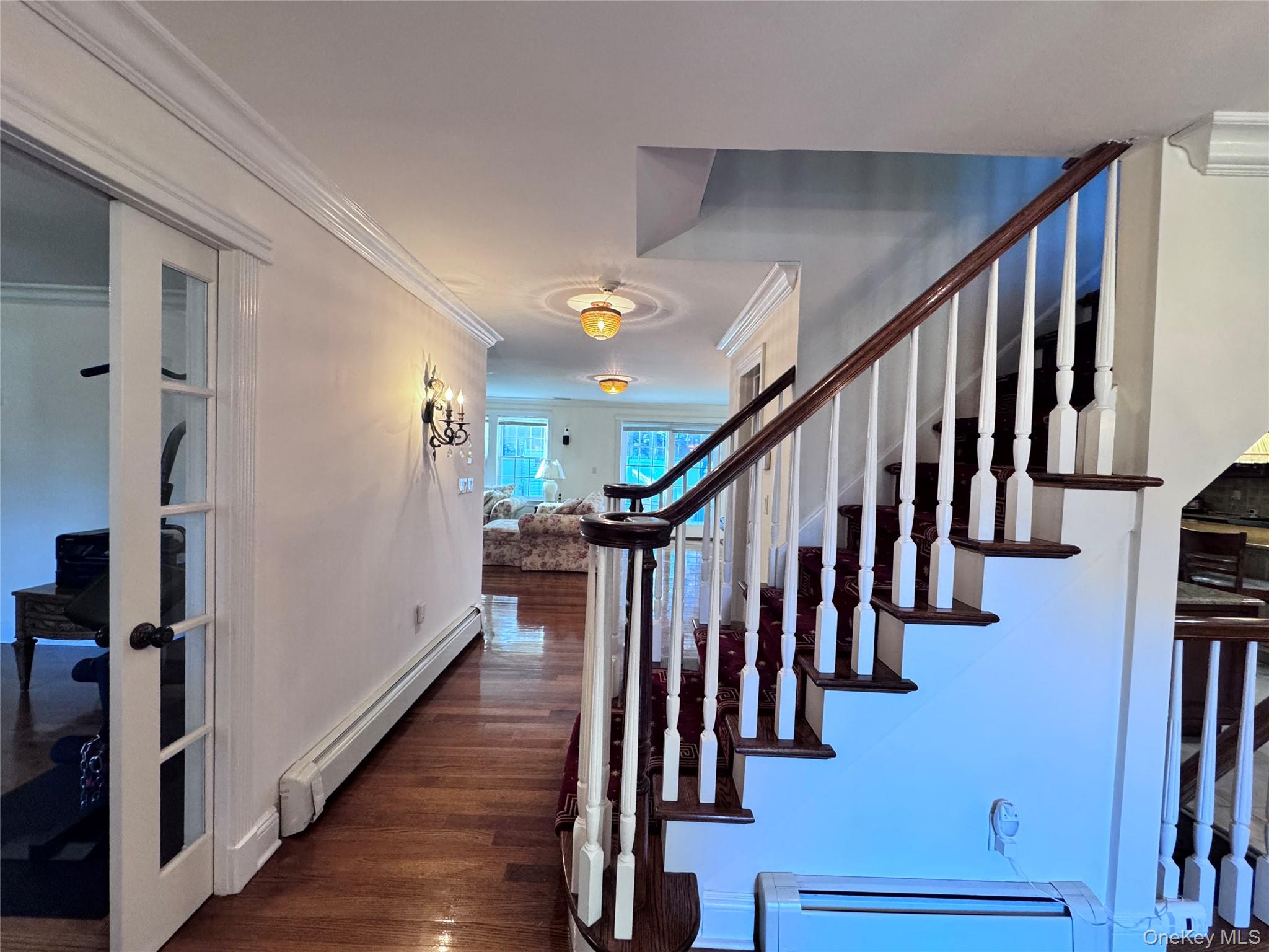 35 Moss Lane, Jericho, NY 11753