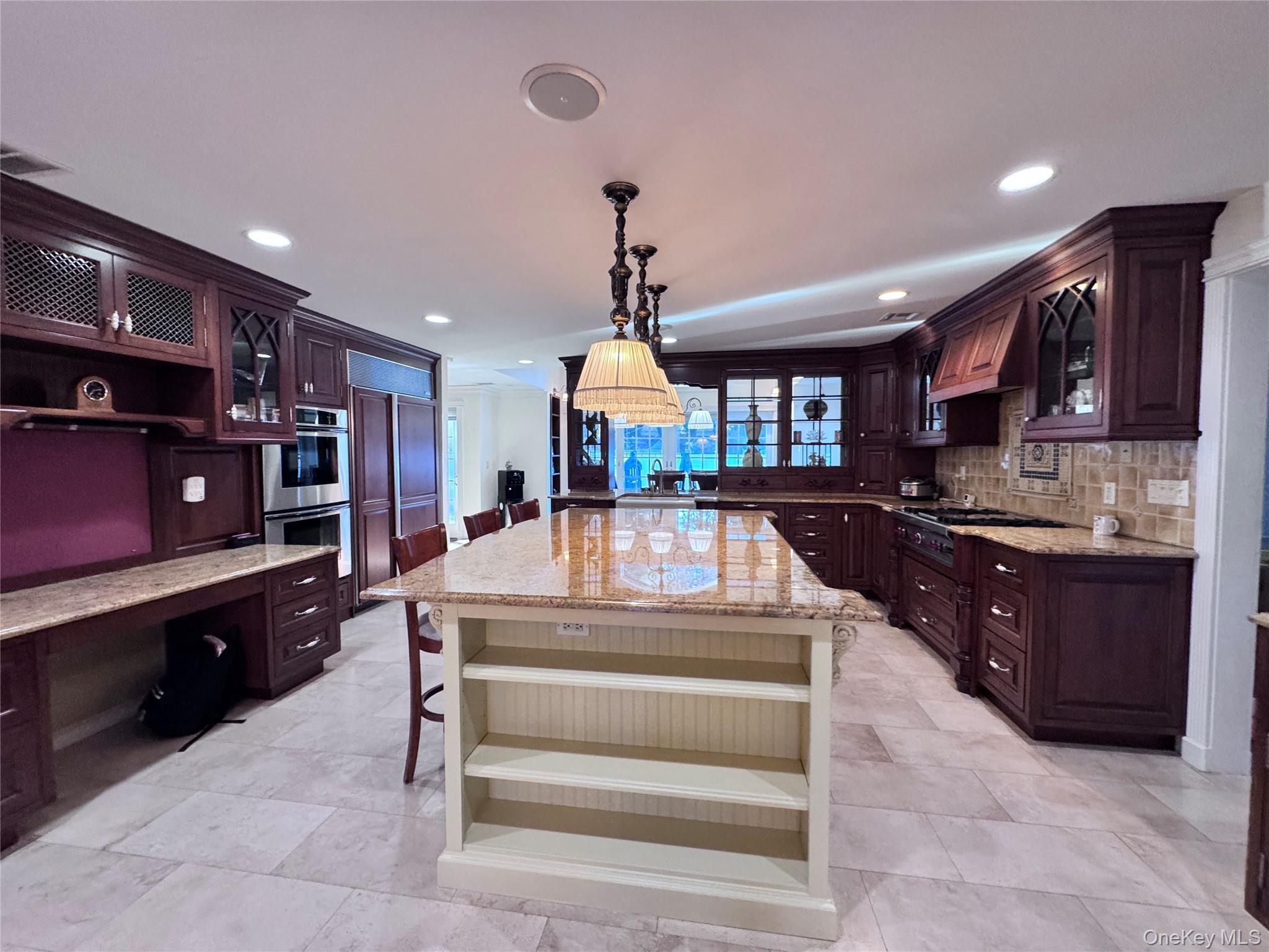 35 Moss Lane, Jericho, NY 11753