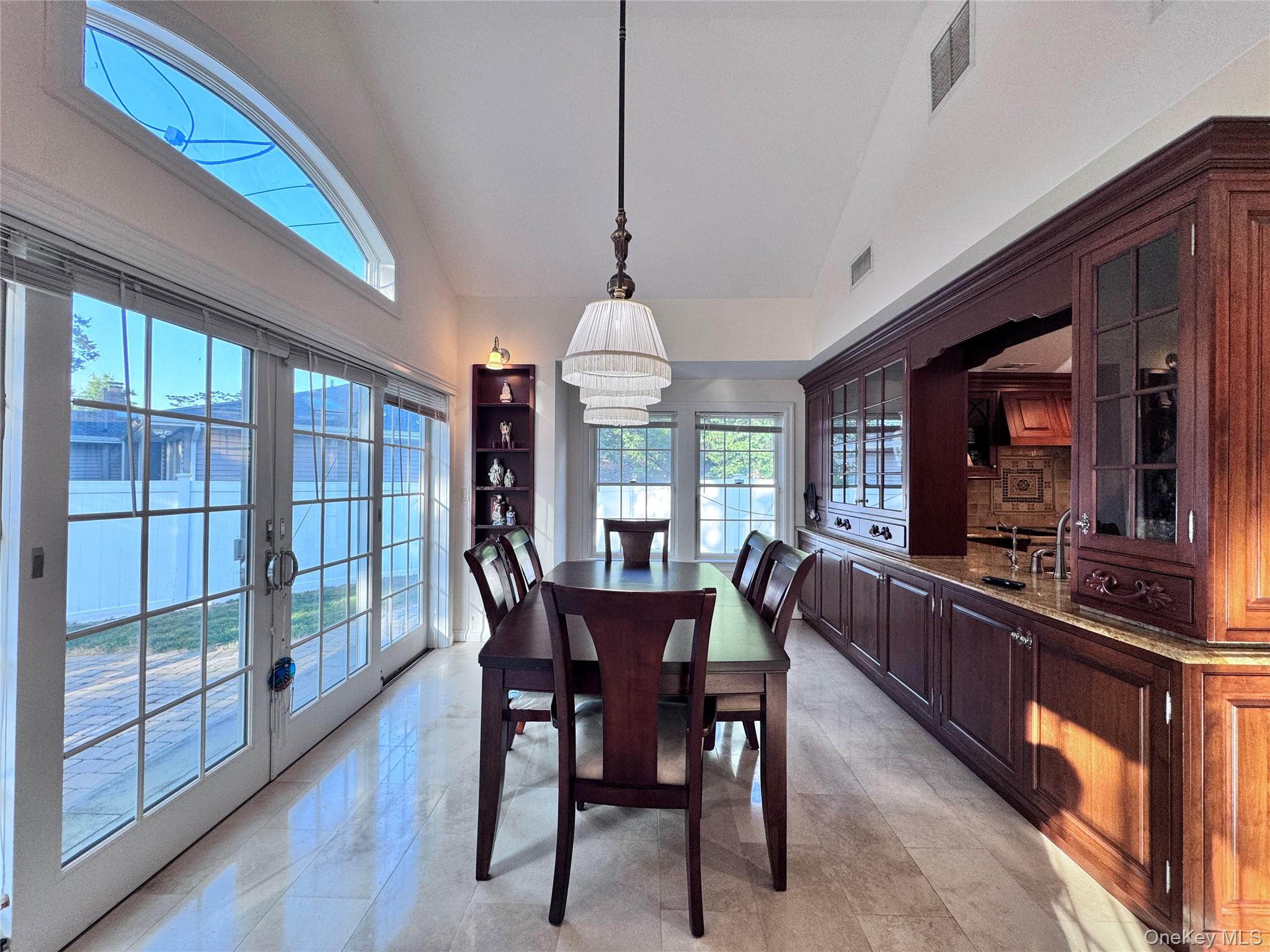 35 Moss Lane, Jericho, NY 11753