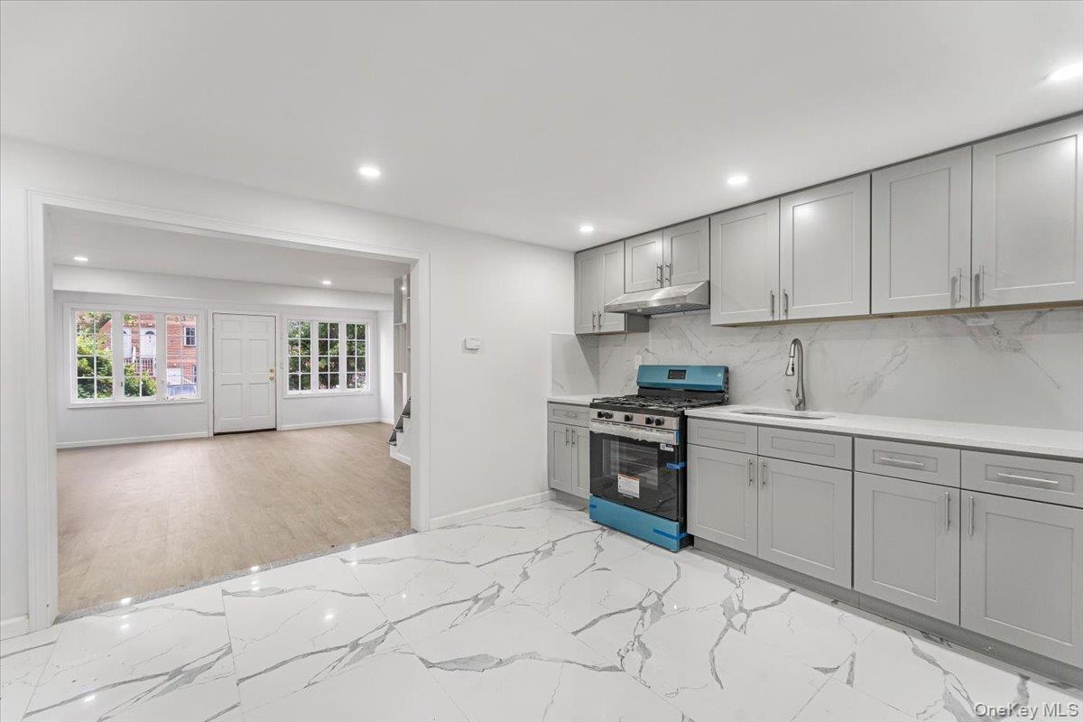 1909 Lacombe Avenue, Bronx, NY 10473