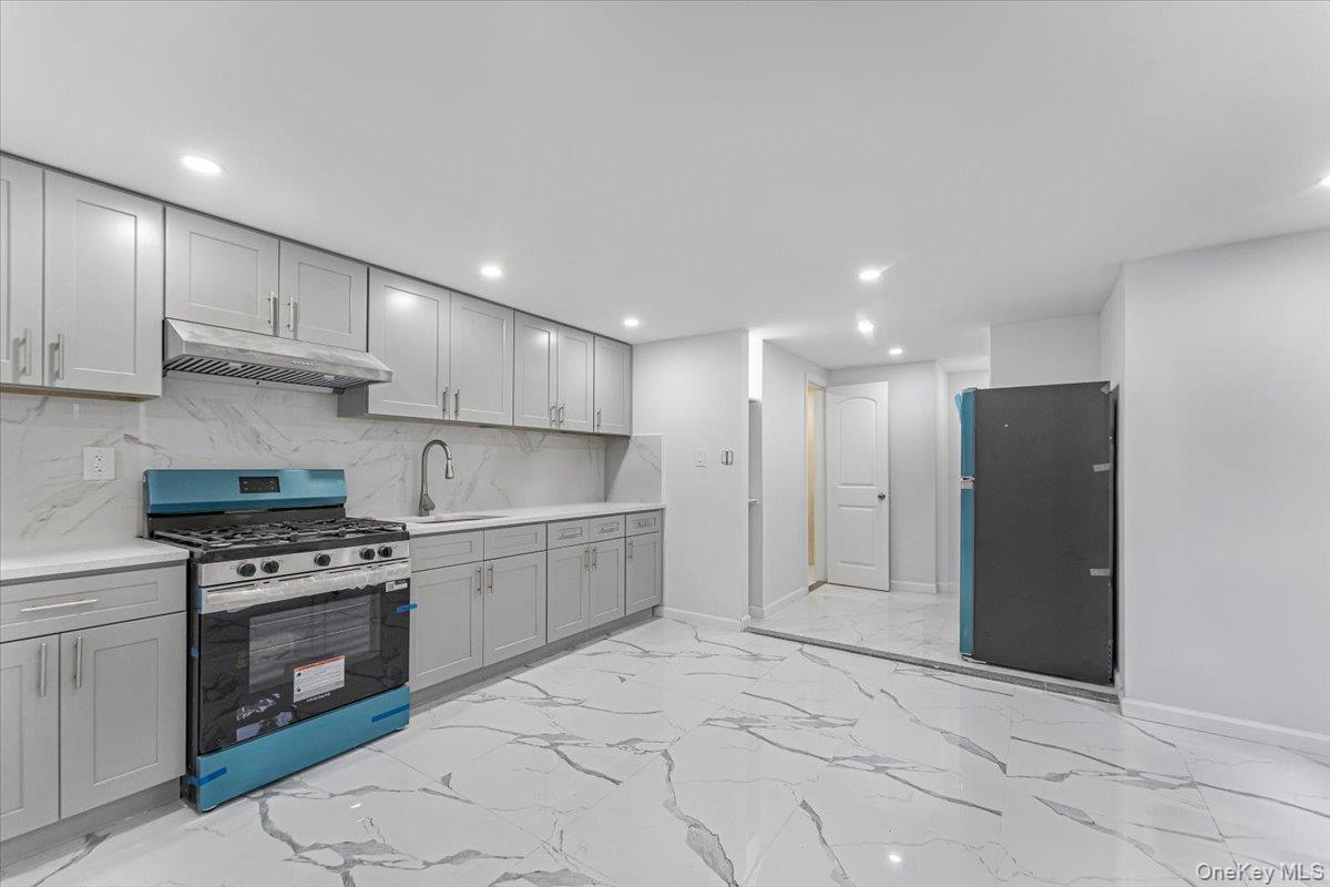 1909 Lacombe Avenue, Bronx, NY 10473