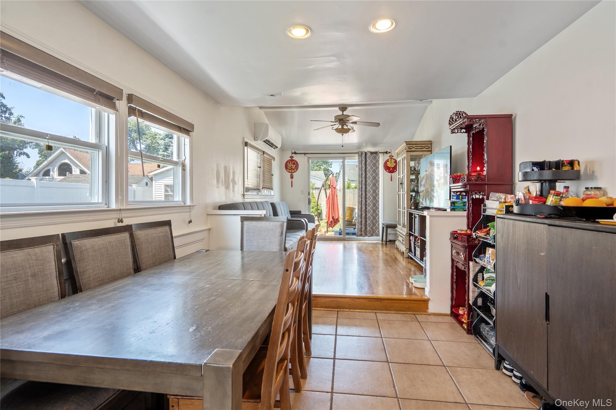 9 Rugby Road, Massapequa, NY 11758