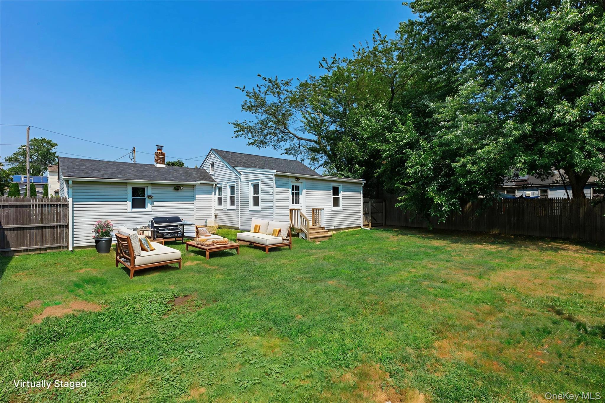 80 Kensington Court, Copiague, NY 11726